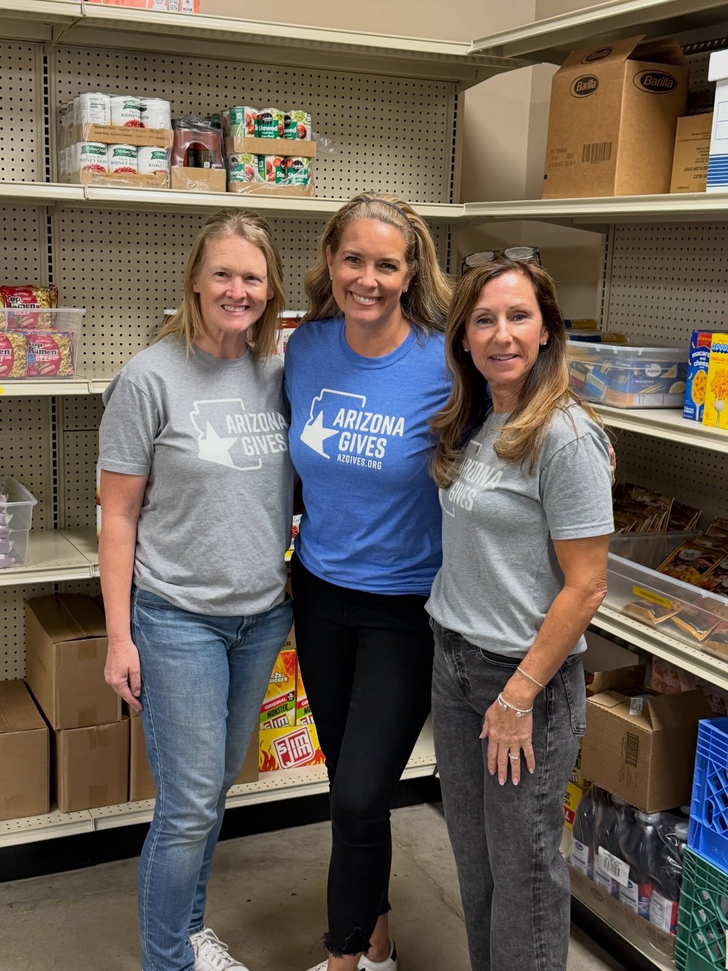 Today is Arizona Gives Day—a powerful reminder that strong communities are built through generosity!
There are so many ways to give—
⏰ your time
🎤 your talents
💰 your treasures
👖 and things—
and every act of kindness makes a difference right here in our local community.
Today on @azgives I had the opportunity to serve at @harvestcompassion to donate financially, and drop off clothing and shoes.
Who are your favorite Arizona nonprofits that you love supporting today and always?
#ArizonaGivesDay #GiveLocal #CommunityMatters
