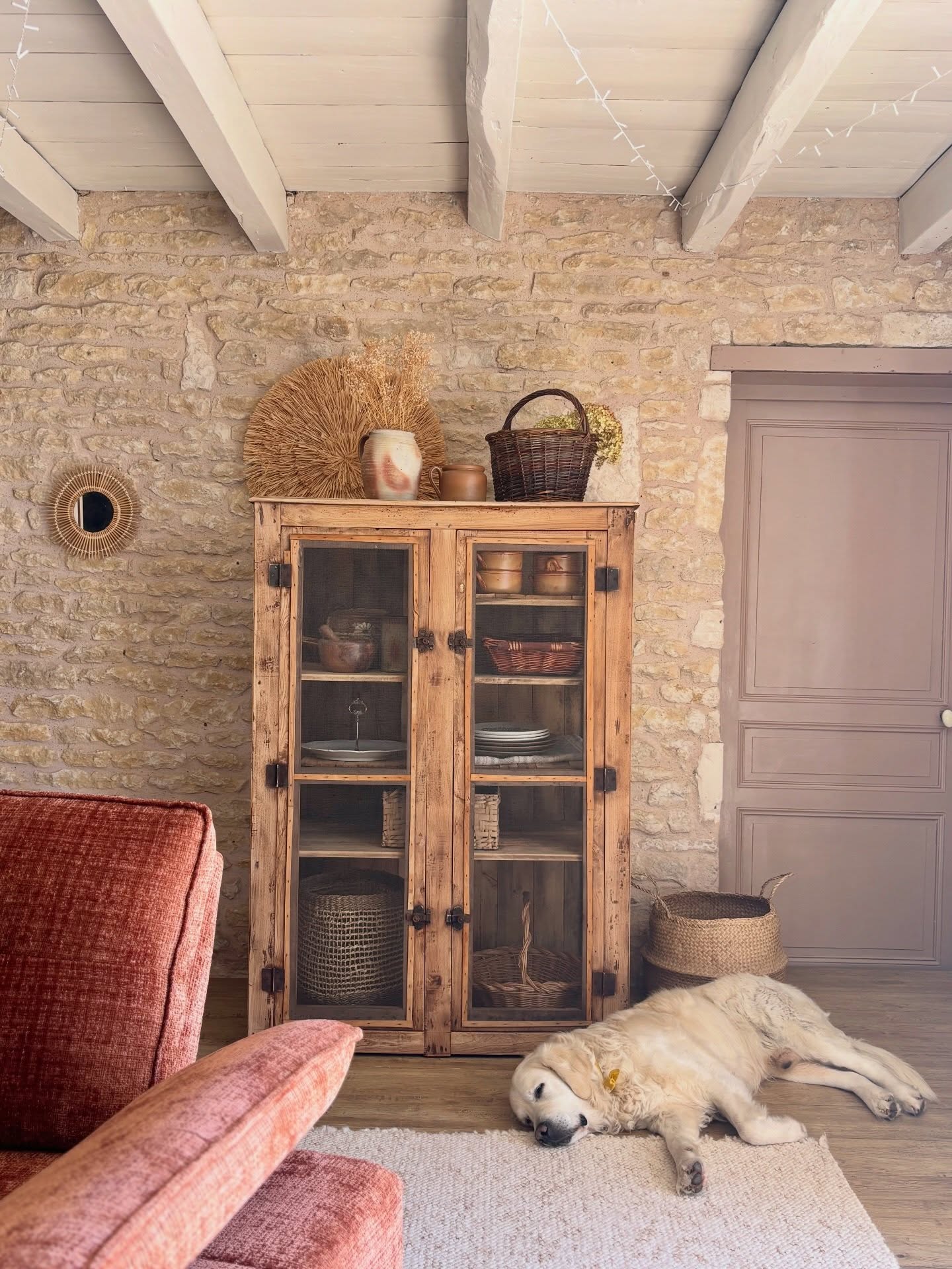 Mauricette, Lucas, Fifi et Loulou sont dispo 🤎
Toutes les infos ainsi que les avants/après sont sur le site internet en bio.
📦 Retrait au showroom « Chez Louisette » gratuit au 326 AVENUE DE PARIS 79000 Niort sur les horaires d’ouvertures (lundi et vendredi de 12h00 à 18h30 et le samedi de 10h00 à 18h30). Merci de nous indiquer la date et l’heure du retrait et de vous organiser concernant la manutention.
🚚Livraison possible dans les 60km avec supplément.