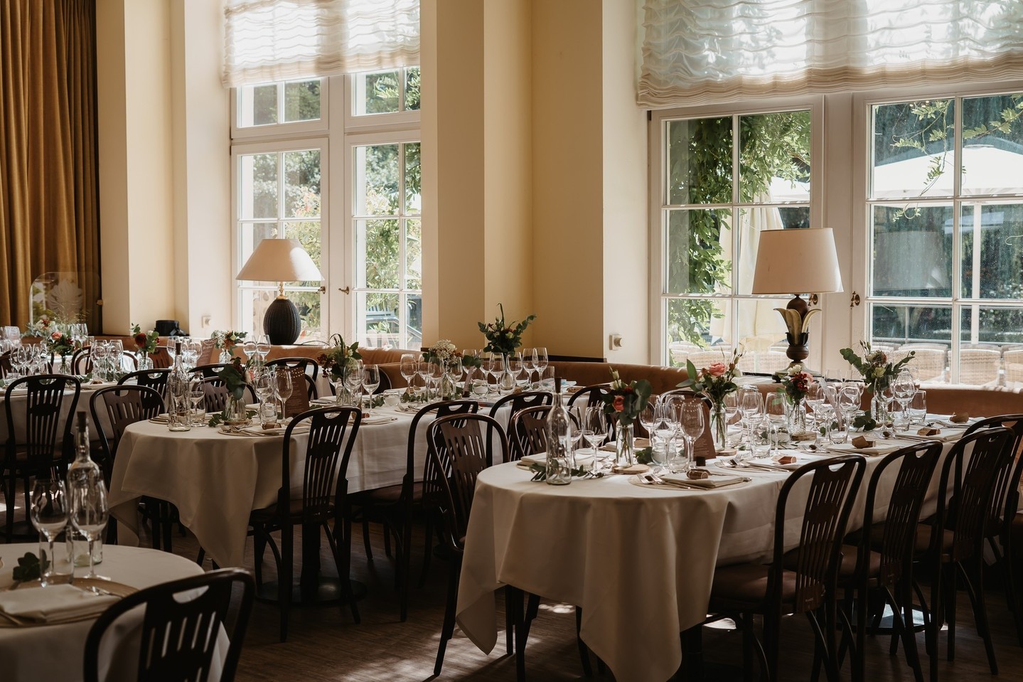 Orangerie Bad Homburg!
... einfach traumhaft.
#Hochzeitslocation #Wedding #Herbsthochzeit #Aschaffenburg #BadHomburg #Weddingtime #Hochhzeitstisch #Blumendeko #Orangerie
