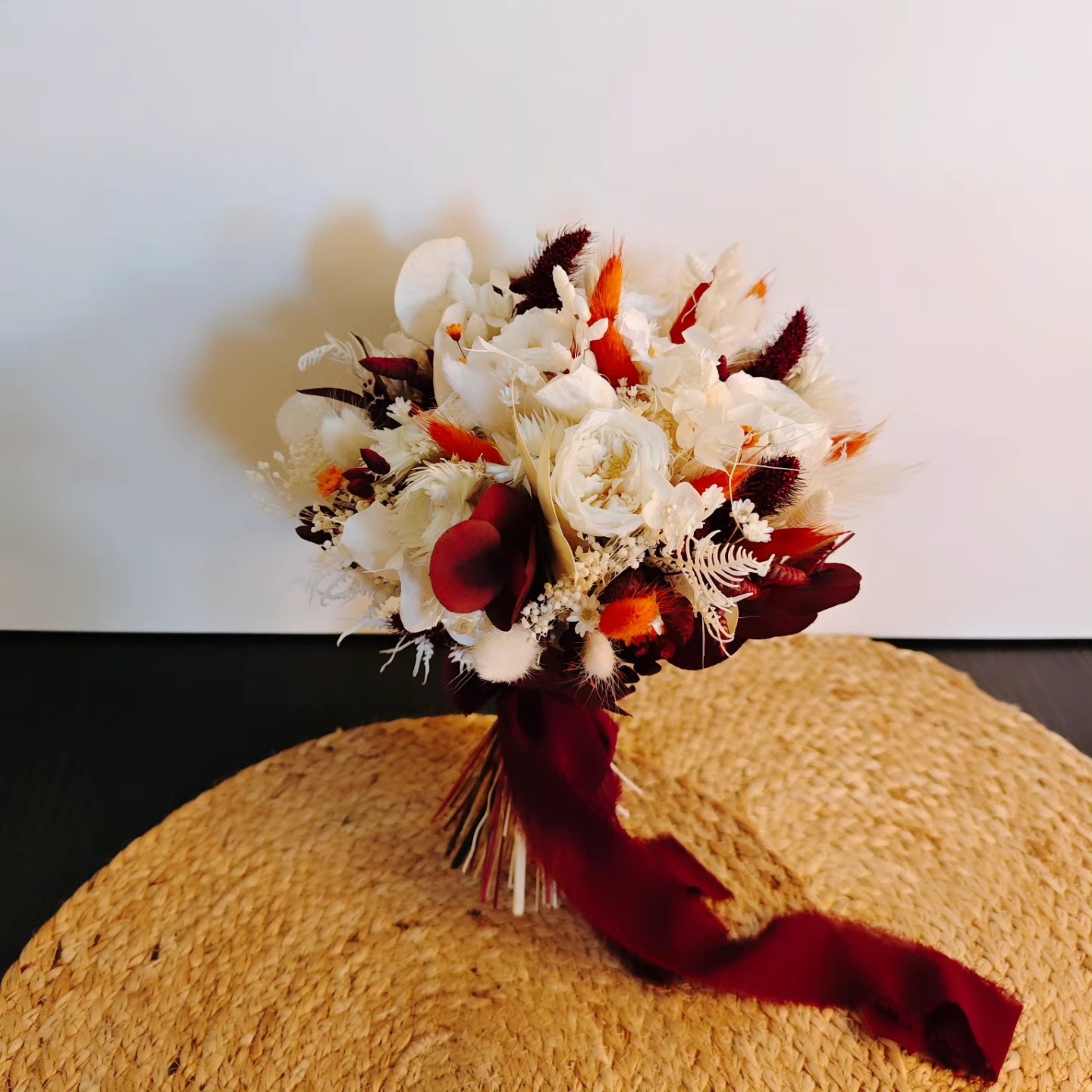 Bouquet de mariée pour A. 💐
Toujours énormément de plaisir, de bonheur et d'une grande reconnaissance de pouvoir confectionner vos bouquets de mariées 😍💐👰🏻♀️
C'est ce que je préfère réaliser et j'y mets tout mon coeur
🧡🫶🏻🧡
Bouquet en fleurs séchées et stabilisées pour un souvenir éternel 🫶🏻
#bouquet#bouquetdemariee#bouqueteternel#fleurssechees#decoaddict#fleurs#florist#mariage#mariagesuisse#suisseromande#weddingflowers#fleursstabilisées#