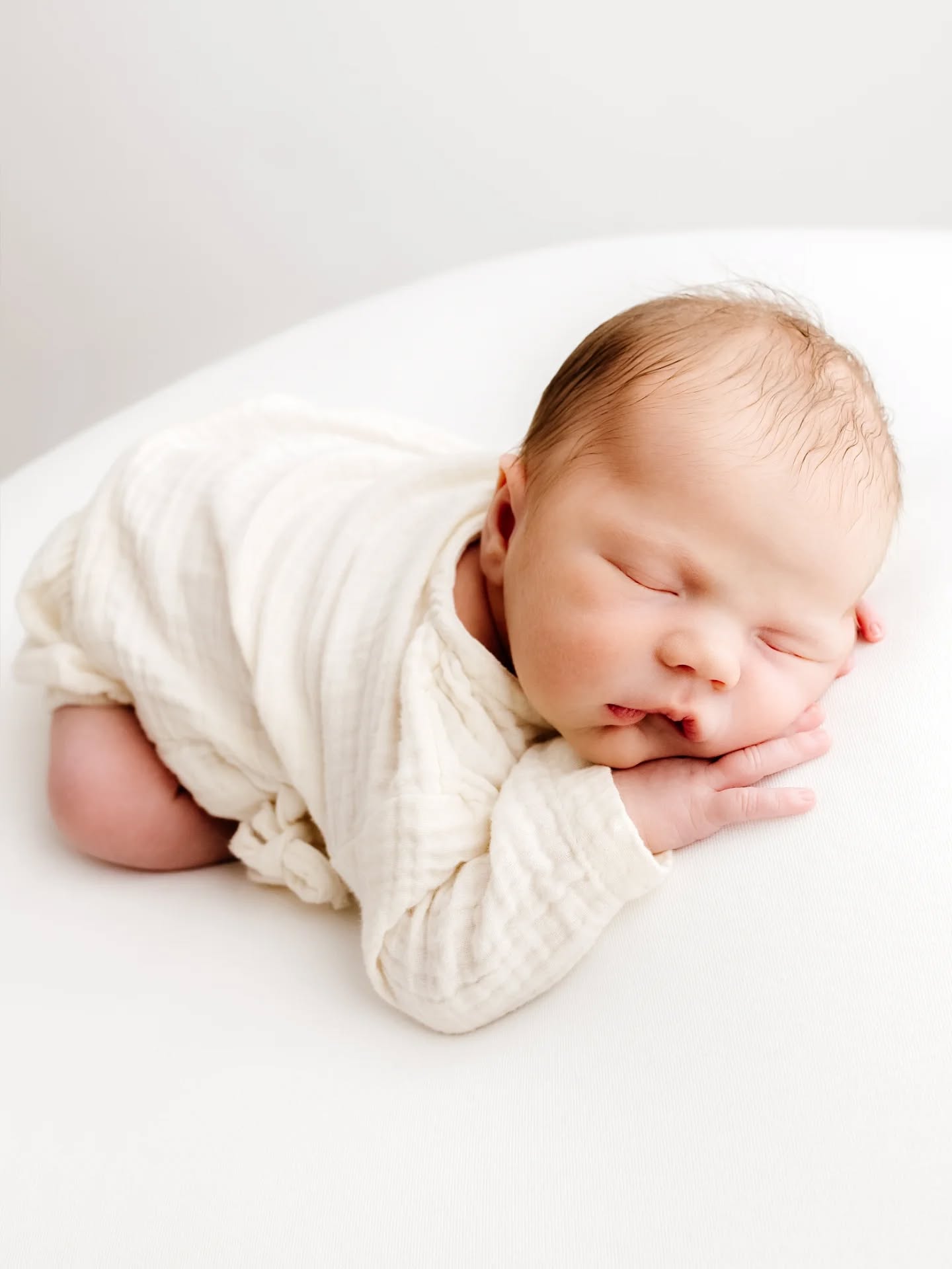 You don’t realise it now, but these are the photos they’ll look back on years from today ❤️.
#wrexhambabyphotographer #babyphotographersnearme #wrexhamphotographers #chesterbabyphotographer #wirralbabyphotographer