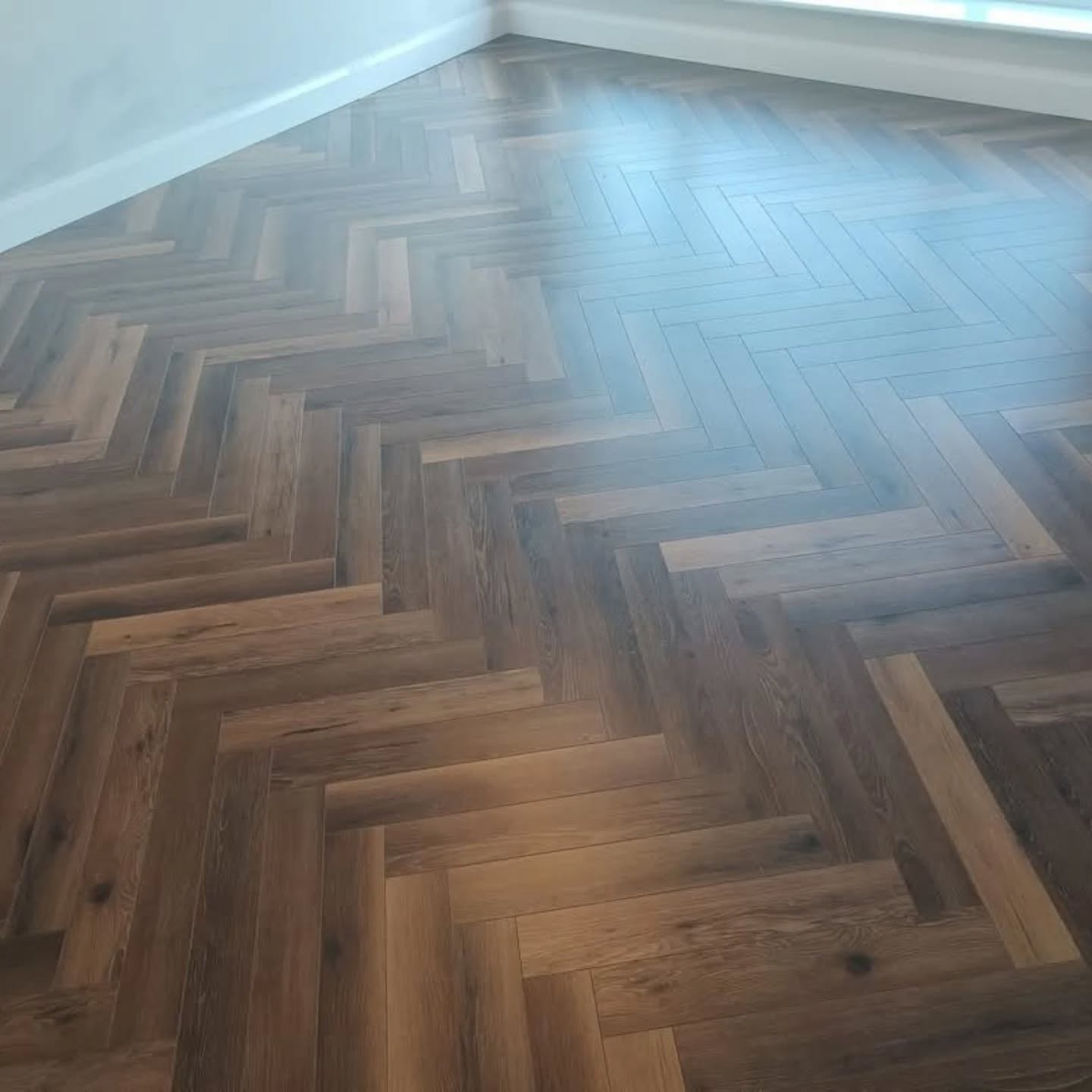 🎩 Max Marble Magic 🎩 🪄
Proud To Share These Stunning 📸📸 From Another Happy Customer 😊 😃.
New Build 🏠 🏠🏠.
Herringbone Floor Supplied Recently By Max Marble 🪵🪵😍😍.
Expertly Fitted By DH Carpentry & Maintenance.
DM On Faceboom/Instagram, 📞 📞 046 97 37628 or visit our showroom R35 Y066 to 🧐 or for any enquiries 🤔.
www.maxmarble.ie
#laminateflooring #herringbone #new #build #happycustomer