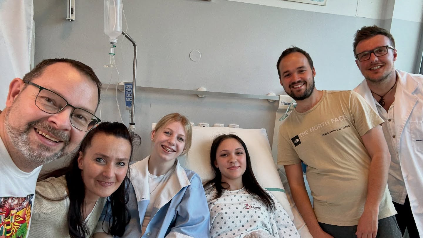 Hvala celotni ekipi za današnji snemalni dan nove plesne predstave Odloči se. Zahvaljujemo se @szsljubljana Save the date: 22. maj 2026 @spanskiborci Ljubljaan