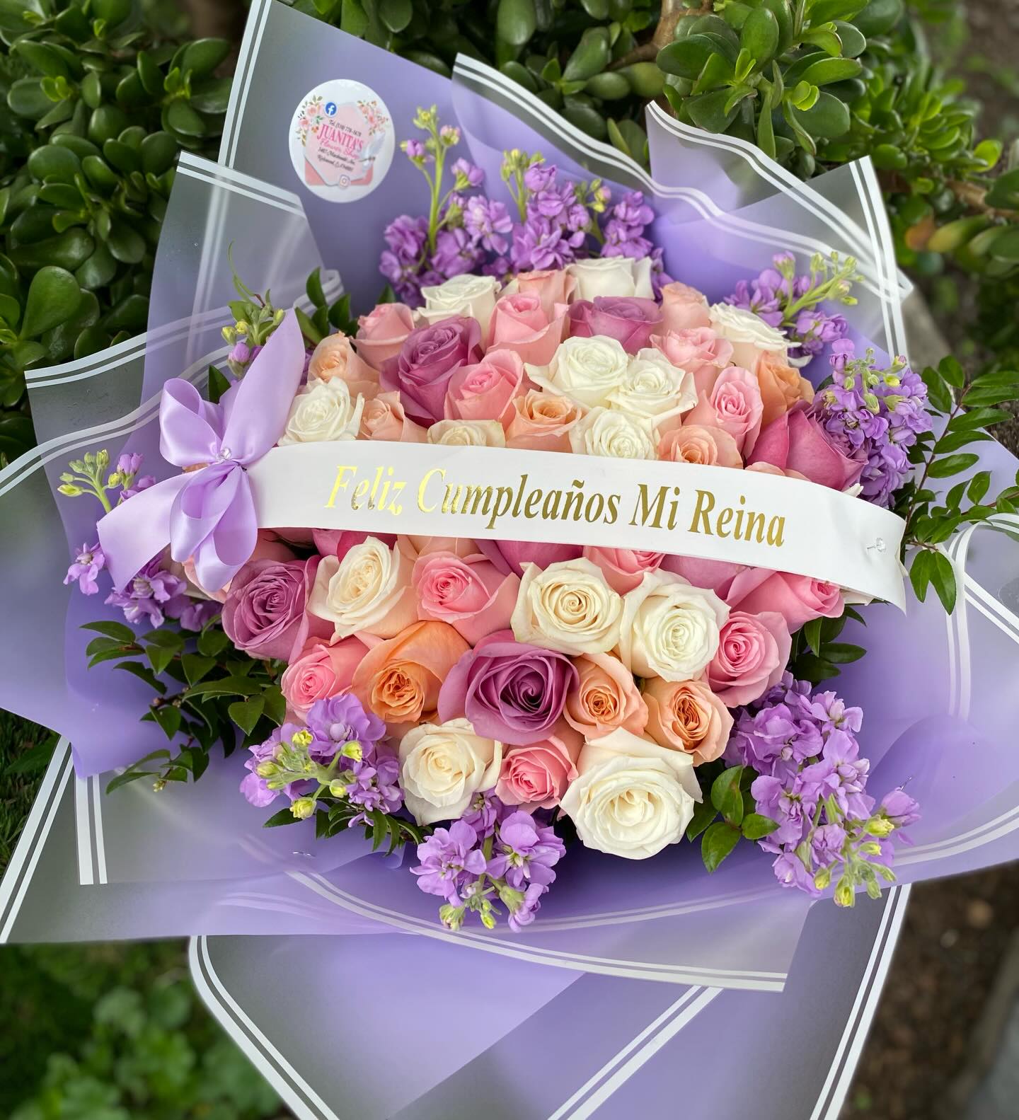 Pastel roses + lilac details for the perfect birthday surprise💜
#florist #flowers #fyp