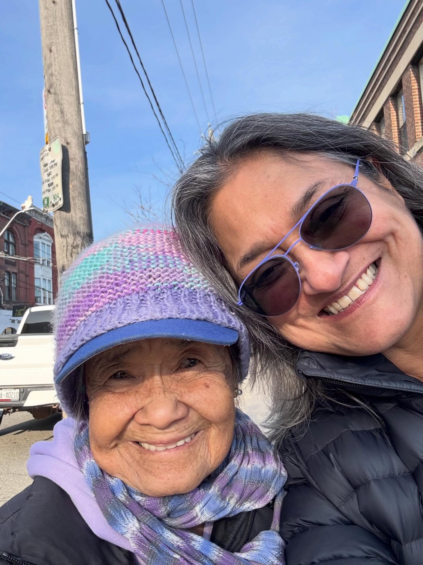 In 2012 Aangen developed a deep and meaningful relationship with food banks and began its work in feeding people in their time of need. Running into a community member who celebrated meals, dancing and so many fun moments brought so much joy to my heart ❤️ Thank you for so many wonderful memories 🙏🏼 #ThankfulThursday