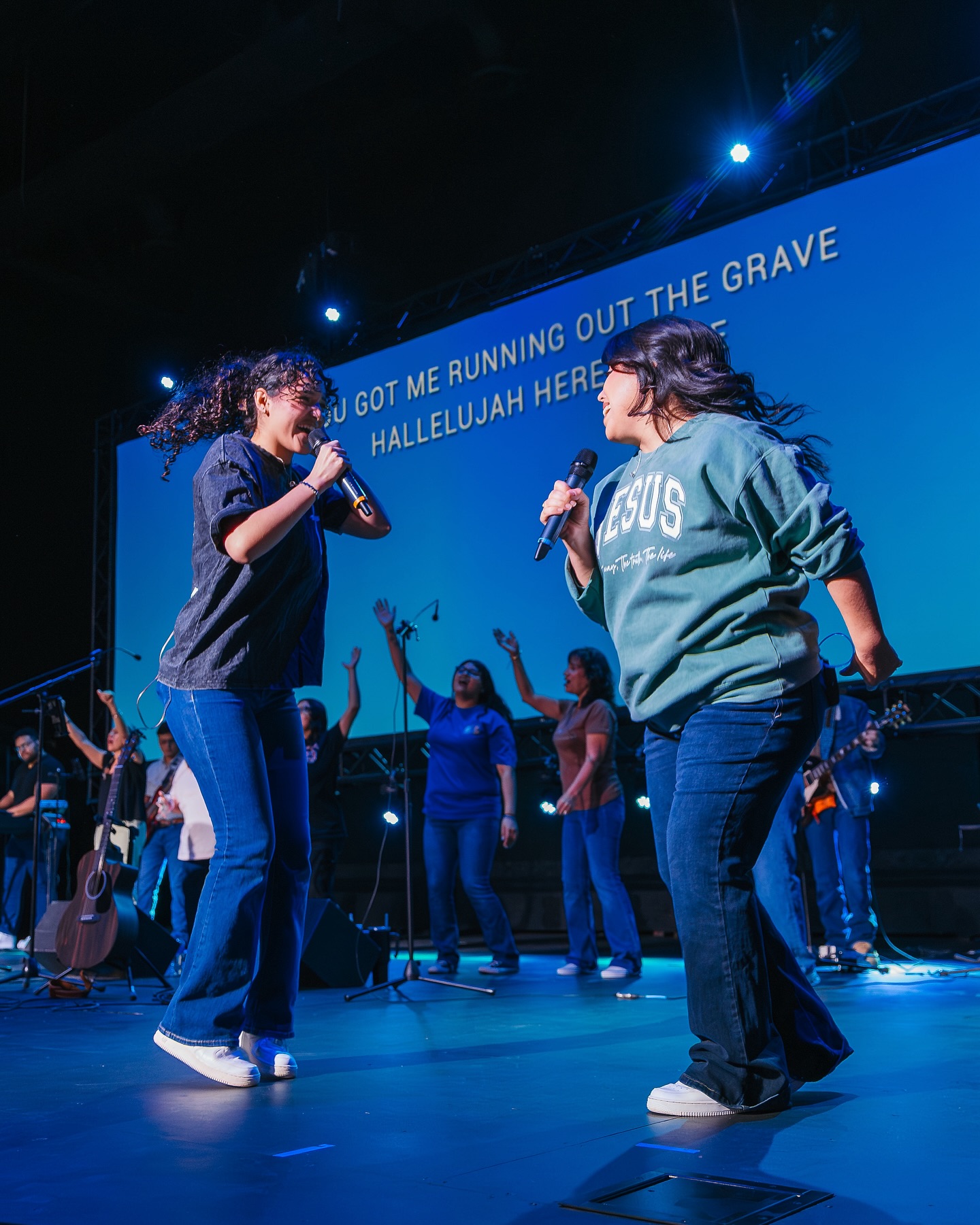 God, we’re just grateful for You 💙 #WorshipNight
#worship #church #laredo #laredochurch