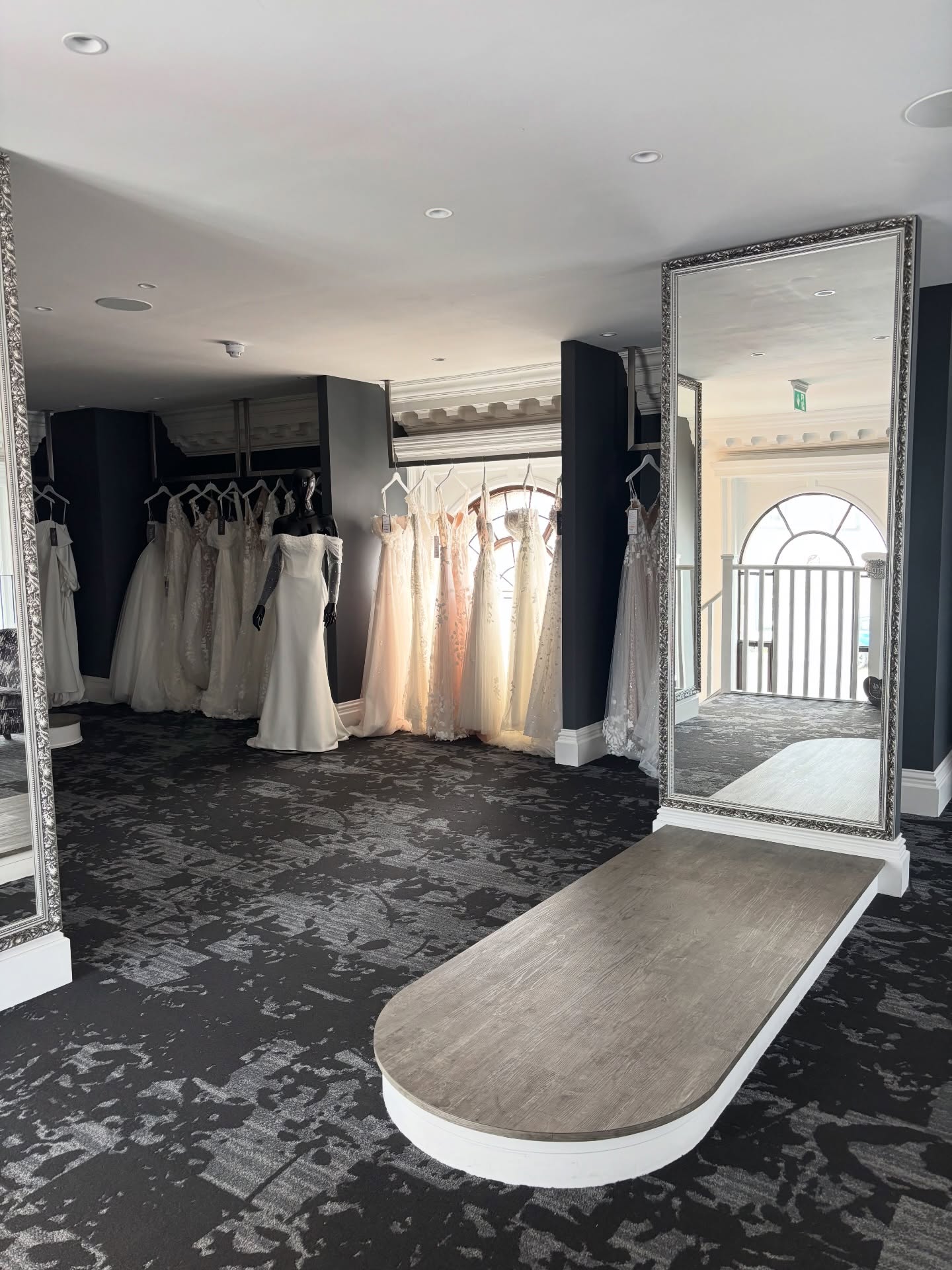 Your bridal suite 🤍
Where your wedding dress dreams come true ☁️✨
Have you said “yes” in this space?
#weddingdressshop #bridalboutique #bridalfitting #dreamweddingdress #yestothedress