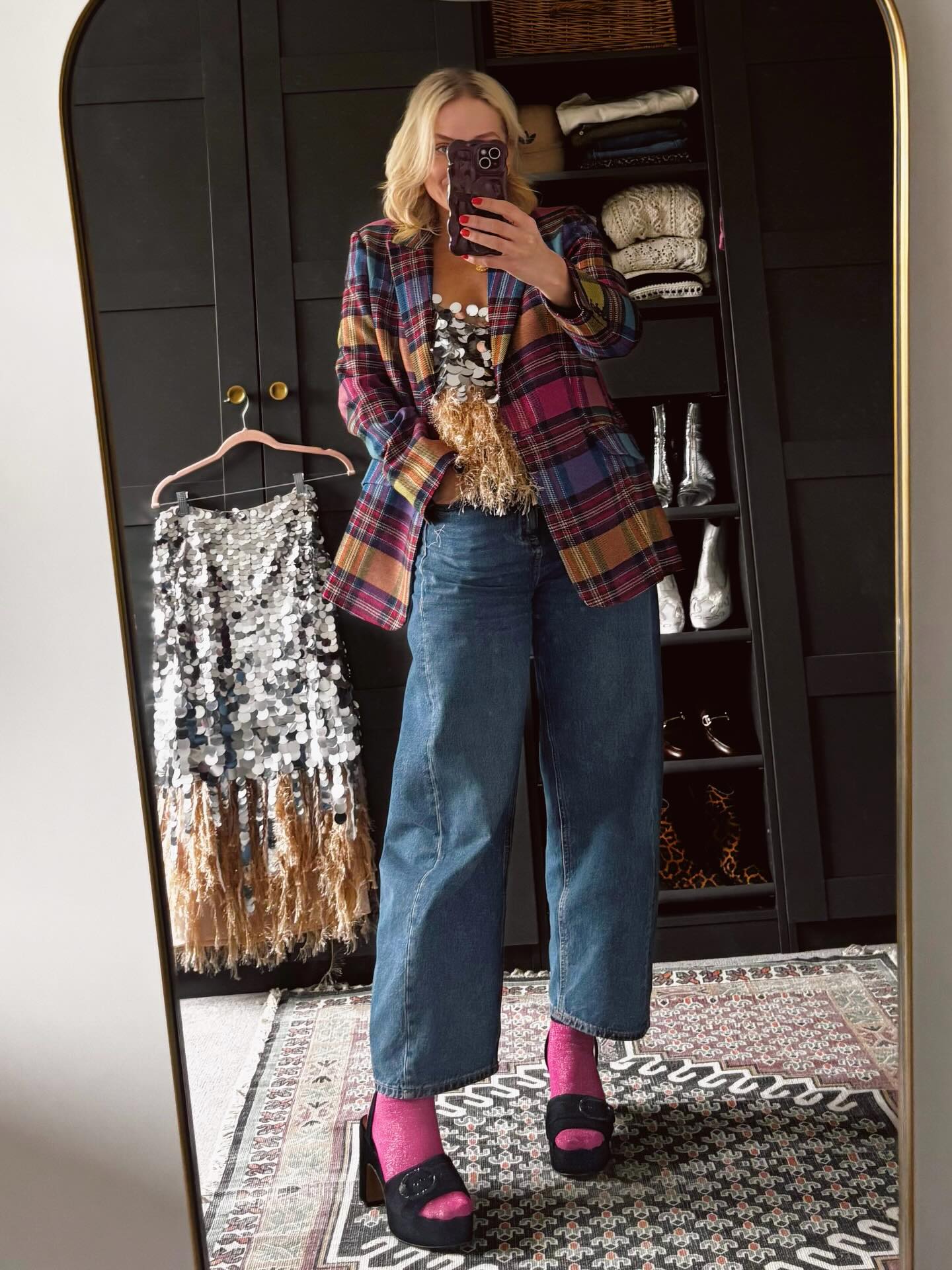 Off out out to my friend’s 50th birthday party tomorrow evening and it has to be sequins for such a celebration. I had a little try on from my wardrobe. I haven’t worn this sequin top - a fun asos coord from a few years back - for ages. Thought it would be fun with the pink sparkly socks and platforms. What do you think?
Blazer: @boden (bought relatively recently)
No other current items - do comment to ask where I got things from if you like them ⬇️
Style - personal style - personal stylist - women’s style - styling - style inspo - personal styling - casual outfits - everyday outfits - fashion - easy styling - party outfit - fun fashion