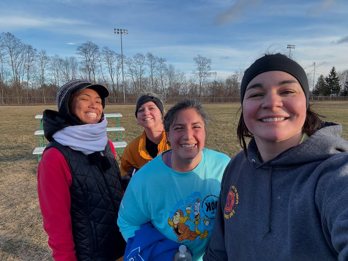 Today was the first ever Revive Running Run Club! I’ve always wanted to join a running club, but it was never on a day/time that I liked. I also wanted it to be with my people, my athletes and my friends. So instead of joining a run club, I started one. Thank you to those that braved the cold today! See you all in February 🥰💕 #run #runclub #runner #runnh #garmin #brooks #cold #winter