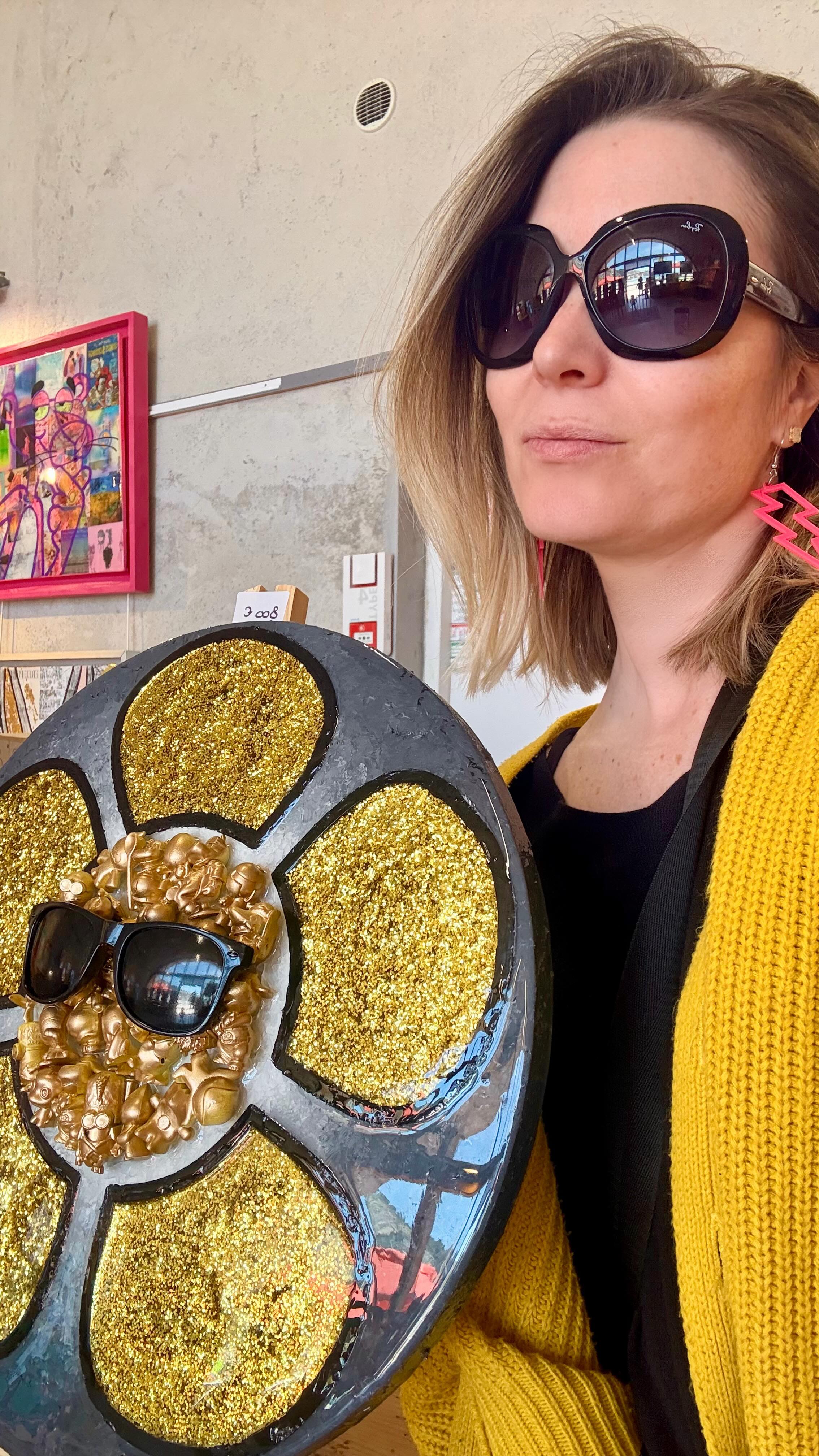 Life will feel longer and fuller when you find the fun in everything.
š š āŗļø š° š š«¶
Iām writing a blog about it which Iāll send tomorrow in my newsletter. Itās not too late to sign up!
In the meantime just a silly video of me and my art exhibited in @menton.france with @chromart_management until the 15th April. Enquire in DM if interested in any piece.
#katvandal #funart #happyart #popart toyart