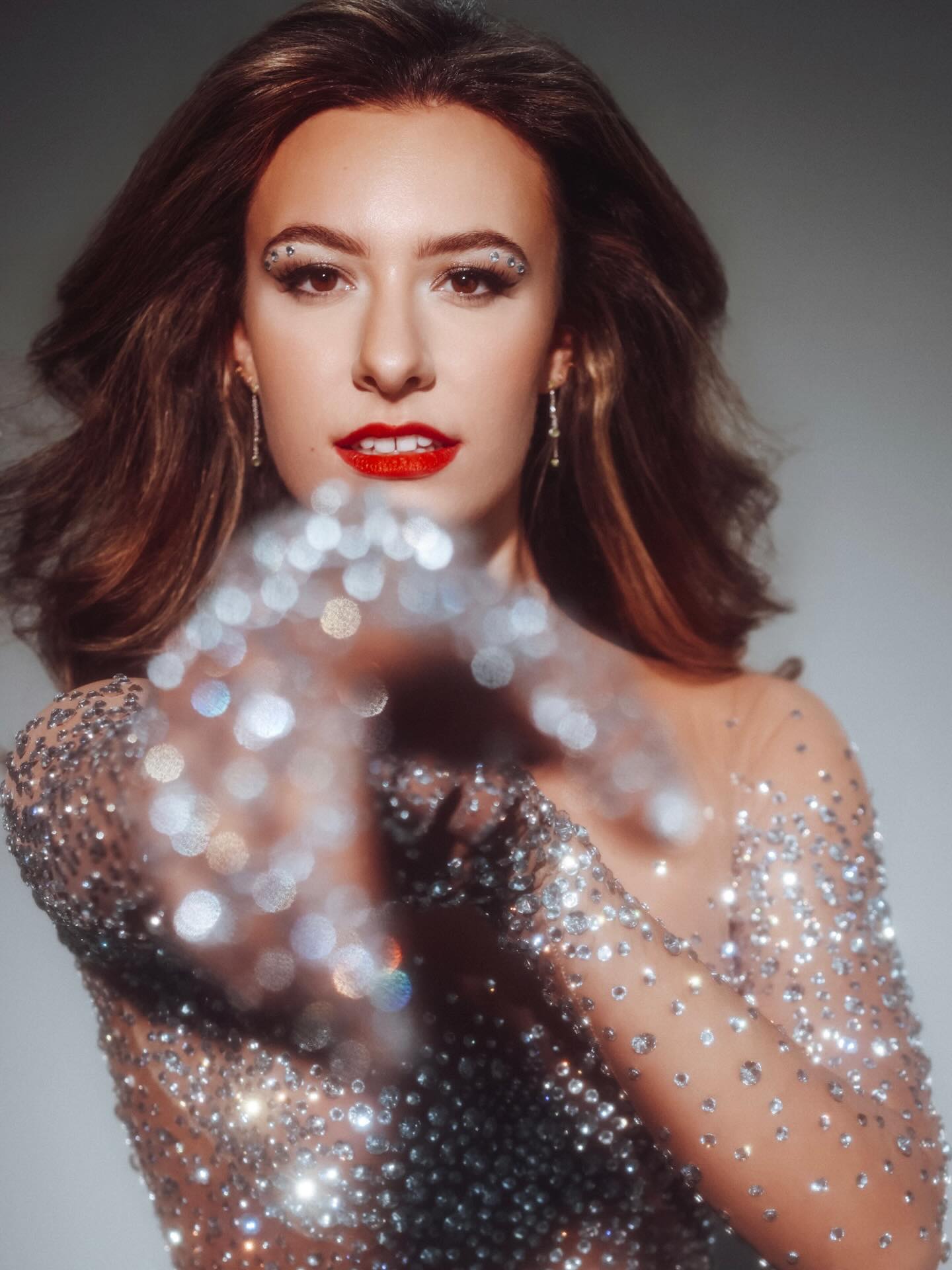 The PERFECT @emiliapace_!
๐ธ: King @jontaylorphoto ๐
๐: @kaleywerebeauty
#makeupartist #dancephotoshoot #dancephotography #rockette #glam