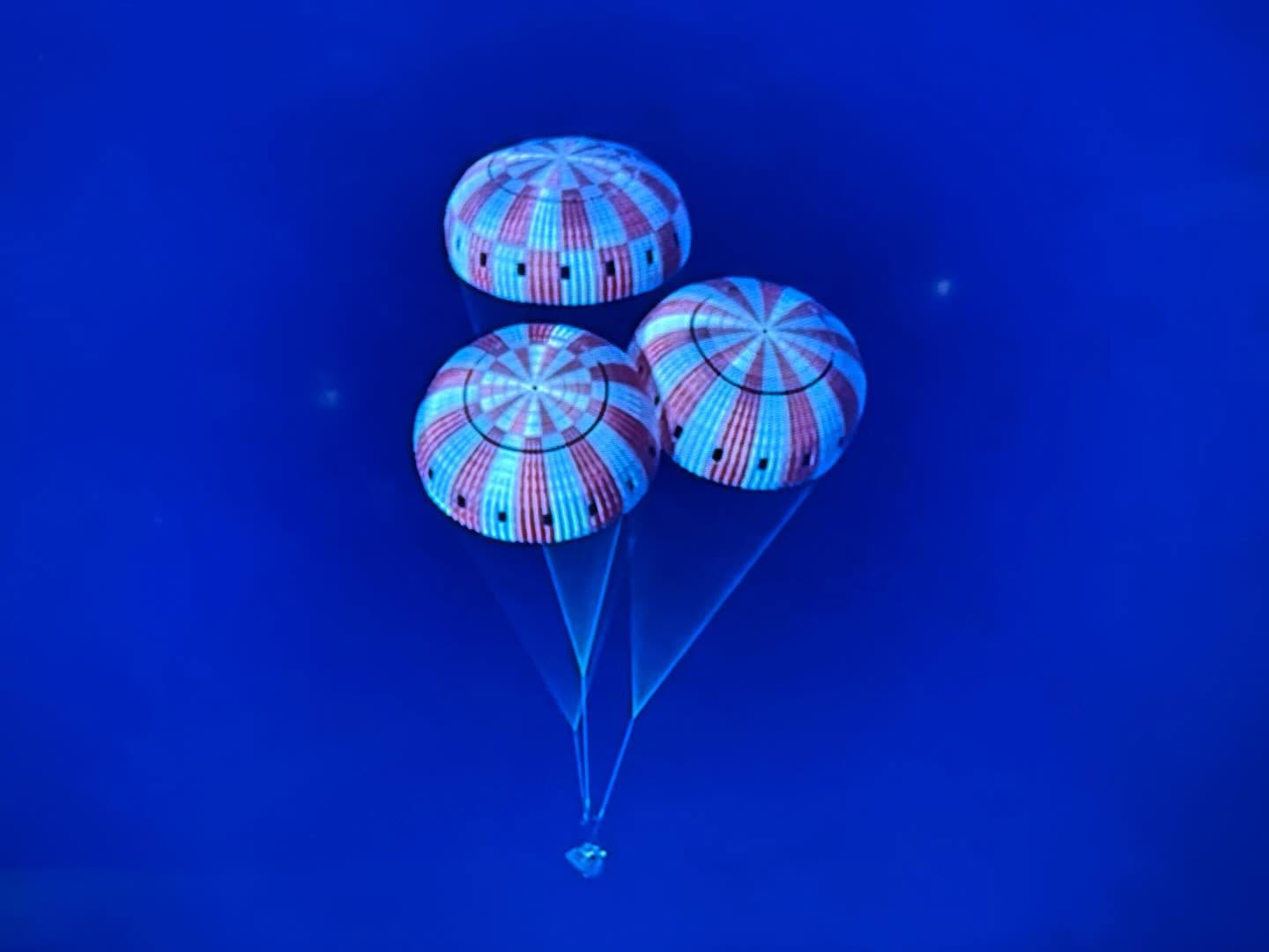 Remembering what it feels like to be united in human potential. #artemisii