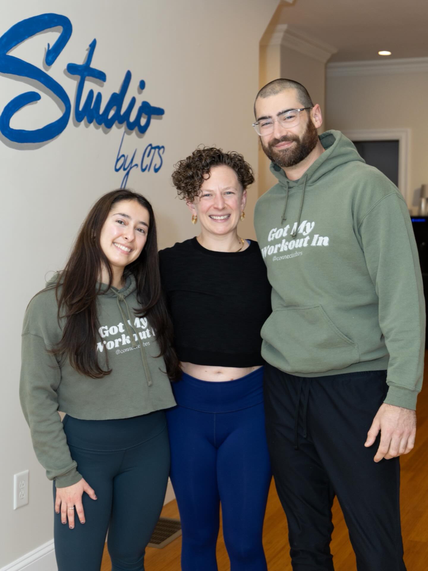 New Availability: Small Group Training with Kenny, Steph & Erin!! 🤩👏🏼 These are all groups you can join and you will get in a badass workout with tons of 1:1 support and motivation!! Great for creating consistency and having fun while getting stronger! 💪
Kenny's SG Availability: Thursdays 5:15 and 6:15 pm, Saturdays 9 and 10 am
Steph's Availability: Tuesday 8:30 am, Thursday 6:45 am & 9 am, Friday 6:45 am & 10 am!!
Erin's Availability: Wednesday 7 pm😎
Interested?! Your first session is only $40!! DM or email us to get set up today!! 💪