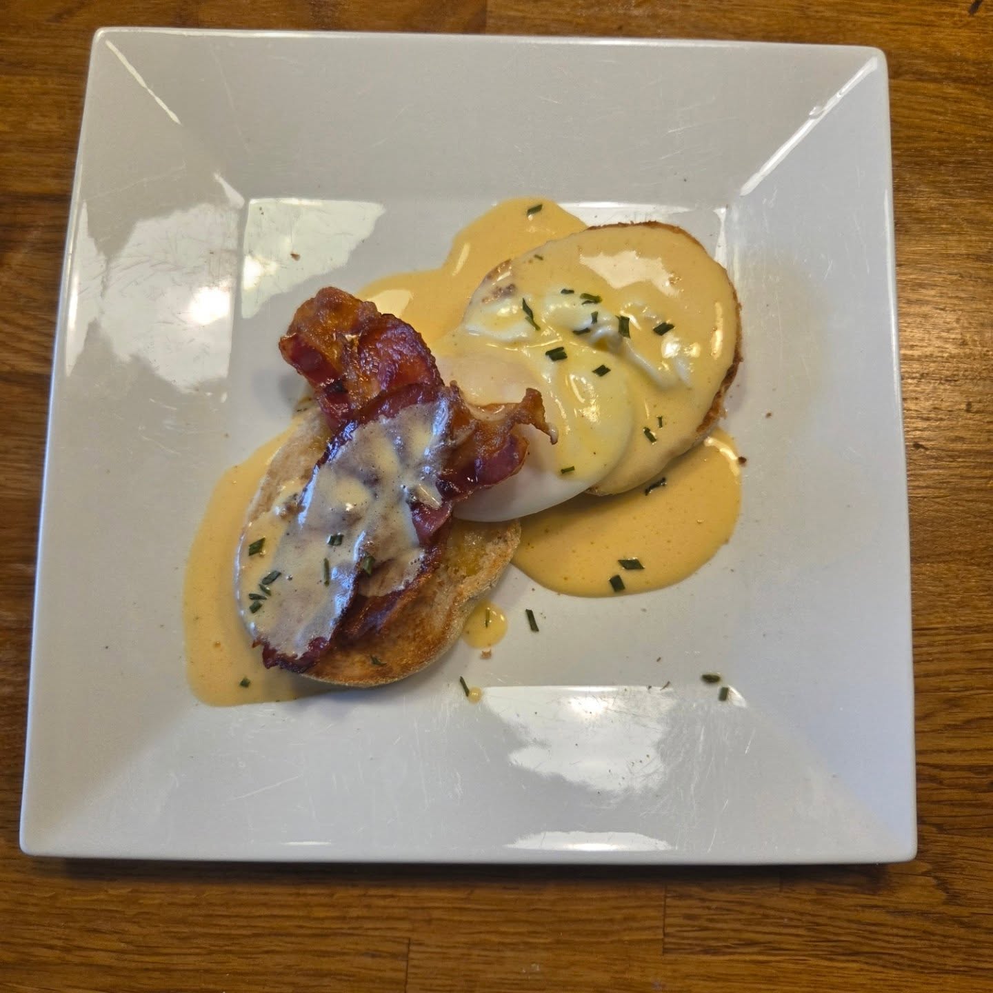 A bit of delicious 😋 antiquing fuel to start the day! And then relaxing to watch the Sunday edition of @bargainhunt_uk #stufftoyouandme