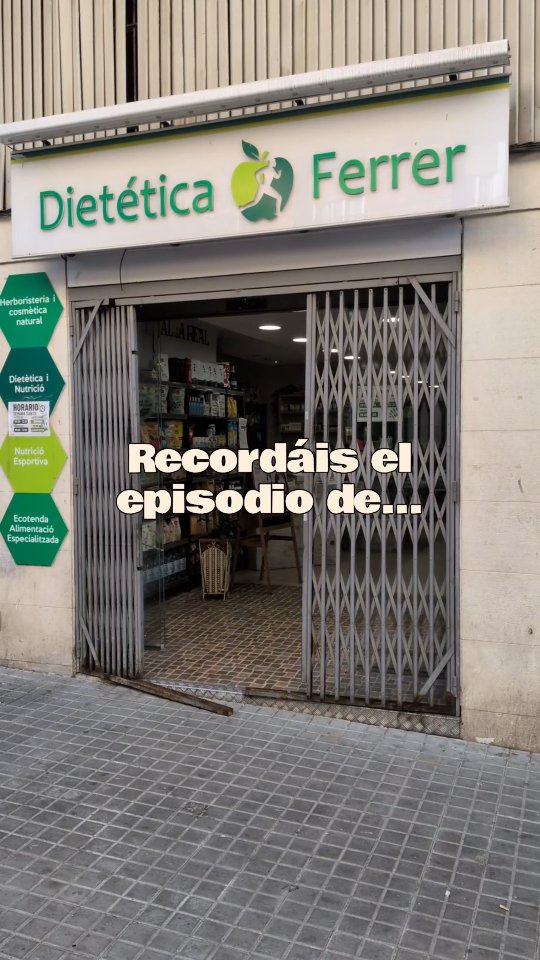 Sí, otra vez. Por segunda vez… en menos de 10 días.
Han entrado, han destrozado, y la policía ya ha venido a valorar los daños.
Pero hay algo que no han podido tocar:
Nuestra energía.
Nuestra actitud.
Ni las ganas de seguir cuidando de vosotros. 💚
Hoy la tienda está abierta.
Con más fuerza, más conciencia y más propósito que nunca.
Porque esto no va solo de vender.
Va de sostener, acompañar y crear salud real incluso en momentos difíciles.
Si hoy pasas por aquí, no solo vienes a comprar.
Vienes a apoyar, a sumar, a formar parte de algo que sigue en pie. ✨
Gracias por estar.
#ComercioLocal #Resiliencia #Hospitalet #SaludConsciente #ApoyoLocal
Os esperamos con la misma sonrisa de siempre.
📍 Dietética Ferrer
💬 Si quieres apoyar, comparte este vídeo o ven a vernos