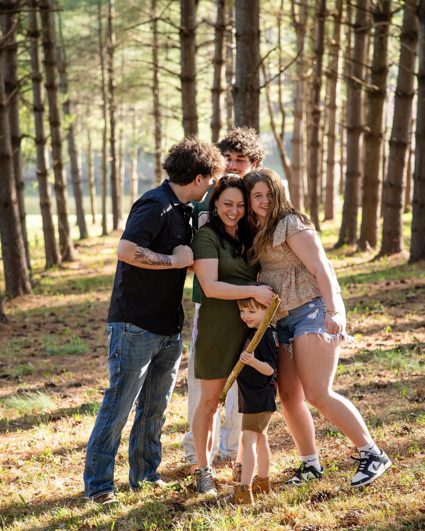 It’s not every day you get to end your family session with a game of tag 🥰
Loved getting to know this crew a little more this week. 🫶🏼✨
Shenandoah VA Family Photographer
Virginia Families
Charlottesville Family Photographer
Staunton VA
Candid Portraits
Silk Wheat Photography