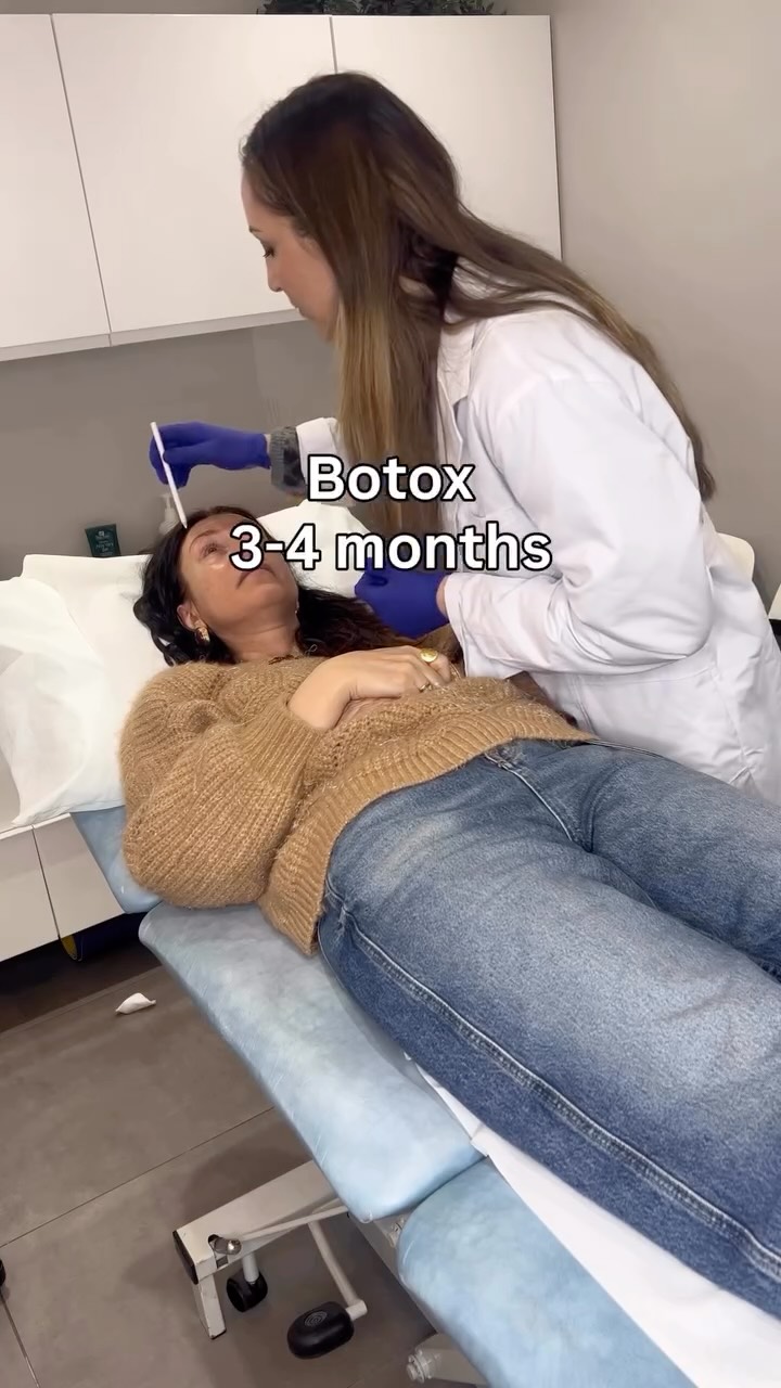 Aesthetic treatments don’t last forever… and that’s normal.
Some treatments like Botox or filler have a timeframe, while others like microneedling work progressively by stimulating collagen over time.
The best results always come from consistency and a long-term plan📝❤️
#aesthetics #naturalbeauty #treatment #surbiton