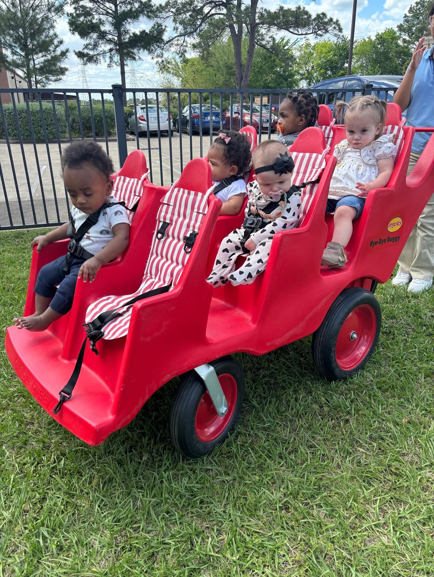 🐞 Go Go Buggy vibes… but make it weekday edition!
Our little movers were busy exploring, rolling, reaching, and discovering all the tiny wonders that make learning feel like play. Every day in our hive is a chance to grow, giggle, and go go go.
#WonderBeesLearningAcademy #GoGoBuggy #InfantClassroom #LittleExplorers #LearningThroughPlay #TinyMilestones #CypressMoms #HoustonMoms #EarlyLearning #PlayBasedLearning #ChildcareCenter #PreschoolLife