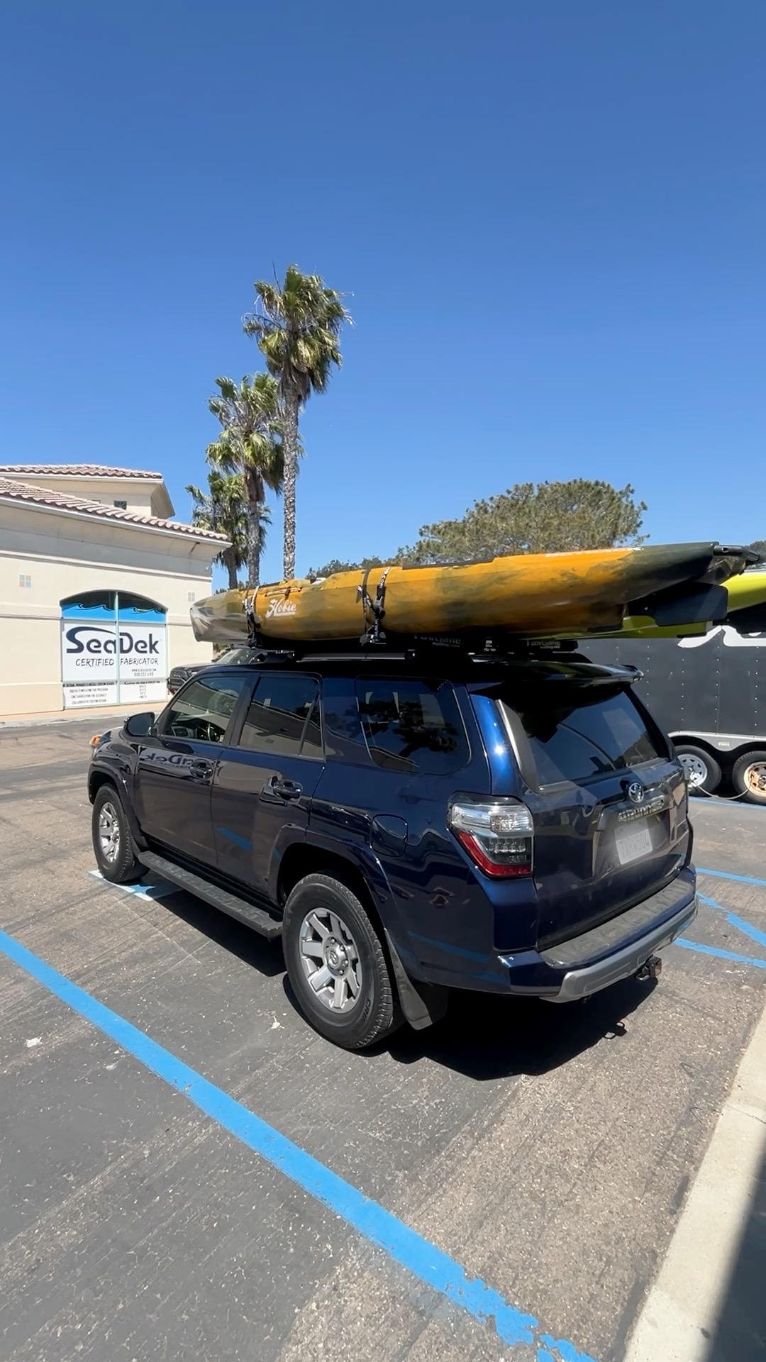 From roof rack installations to transport your new kayak to rigging up your kayak, we got you covered at Fast Lane. All you need to do is come by with your we’ll be ready to go with everything you need to take your new kayak home. We’ll even give you straps and a flag!
Come by Fast Lane and pick up a Hobie kayak today!