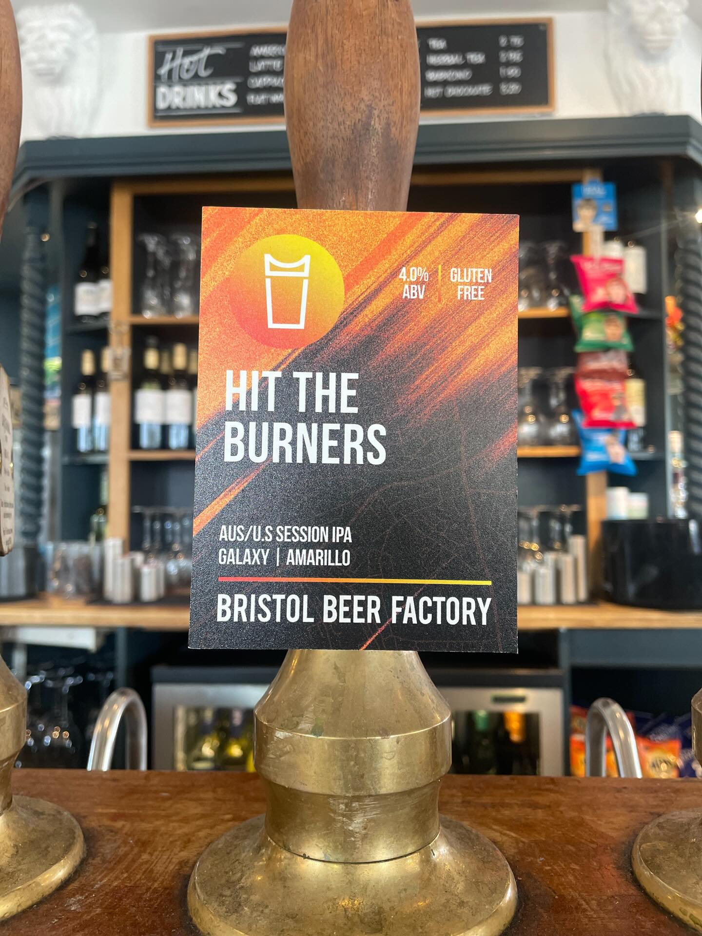 🍺 OUR GUEST ALES THIS WEEK 🍺
- Hit The Burners by @bristolbeerfactory
- C Bomb by @arbor.ales
#bristolbeers #bristolpubscene #bristolpubs #bristoldrink #bristolwheretoeat
