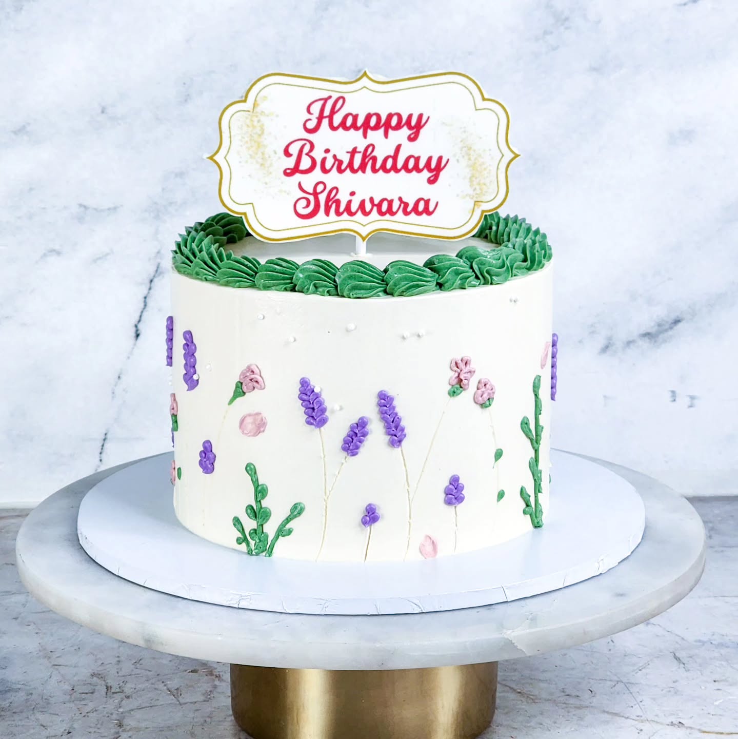 Floral Buttercream
#floralbuttercream #Birthdaycake #buttercreamflowers #2026Bakes #Marlenebakes