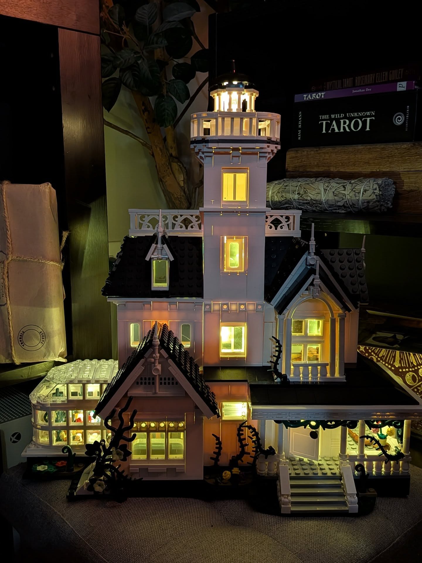 March 2026 photo dump!
Mirvish musicals with my parents @dianachappell @davehubbell (Shucked and Some Like It Hit). CFF with my bestie @hoodlumrock. Practical Magic Lego from Temu haha. Filming with @_morganmuscat_ . Great mont.
Can't wait for some April shenanigans!