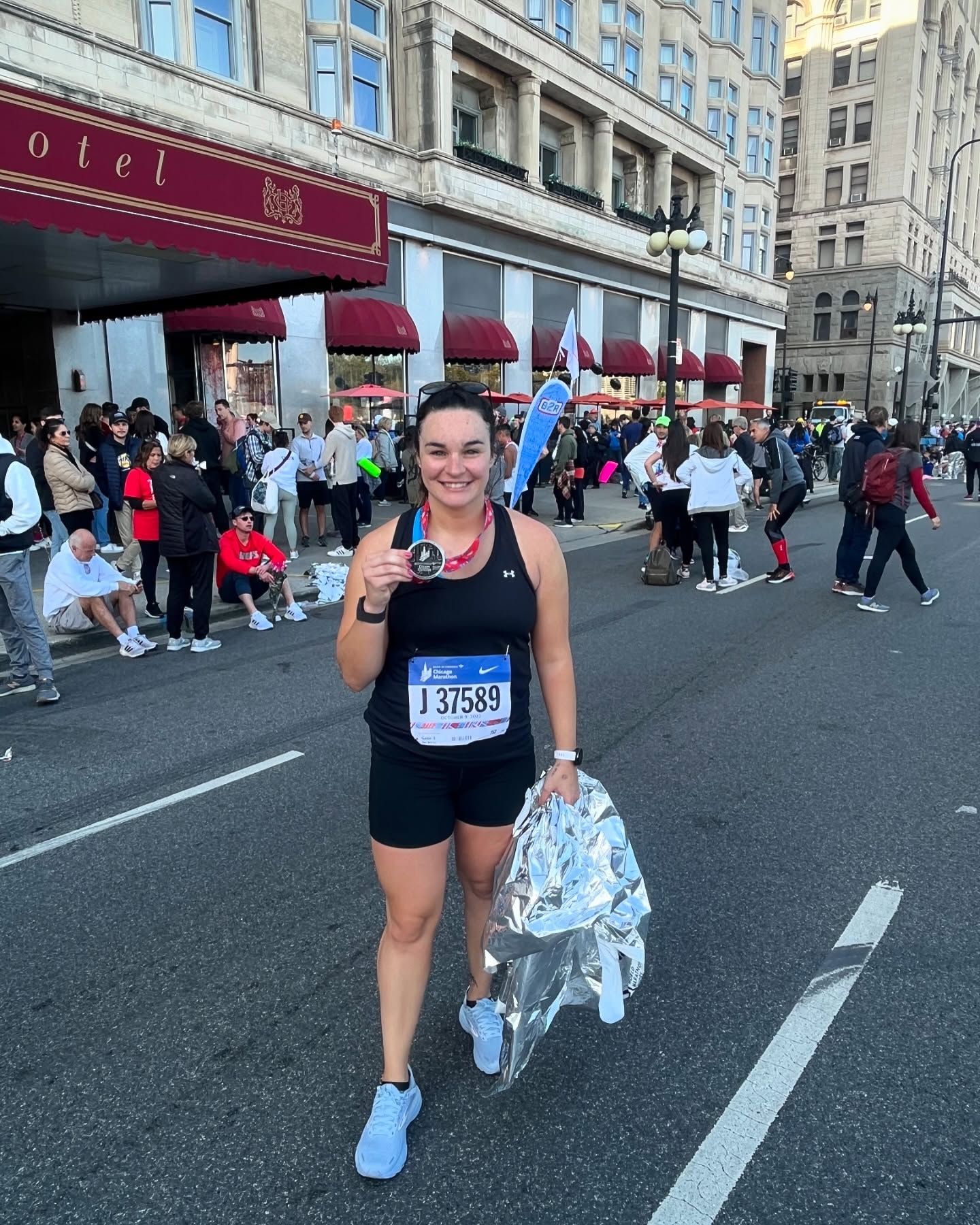 ‼️ CHICAGO MARATHONERS ‼️
Enjoy every mile, it’s truly an incredible race and an incredible city. It’s a party from start to finish. My one piece of advice is to just have fun 🏃🏻♀️ you’ve done the training, you