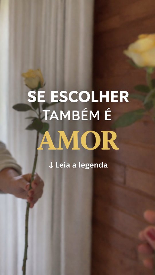 🌻 Comenta aqui:
o que você faz por todo mundo…
mas nunca fez por você?
Você cuida.
Você se entrega.
Você resolve.
Você sustenta.
Mas… e você?
Em que momento você aprendeu
que precisava se deixar de lado
pra ser amado(a)?
Talvez não seja falta de amor.
Talvez seja só um padrão que nunca foi questionado.
Hoje, concide-se a olhar com mais verdade.
Porque tudo aquilo que você dá…
também precisa chegar até você.
#amorproprio #autoconhecimento #amor #reelsviral #reflexaododia