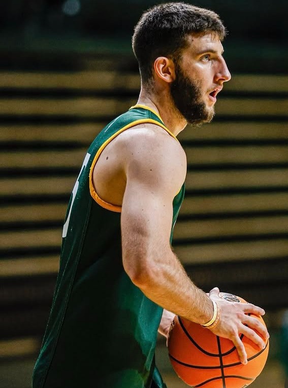 FYI: Office closing at 5:00 today and will re-open on Monday, April 13, for our normal office hours.
The docs are going to visit this guy @econnery1 at @william_and_mary.
We will take walk-ins today until 4:45. If you prefer to call ahead, feel free to do so, (330)928-3420.
Have a great day! š