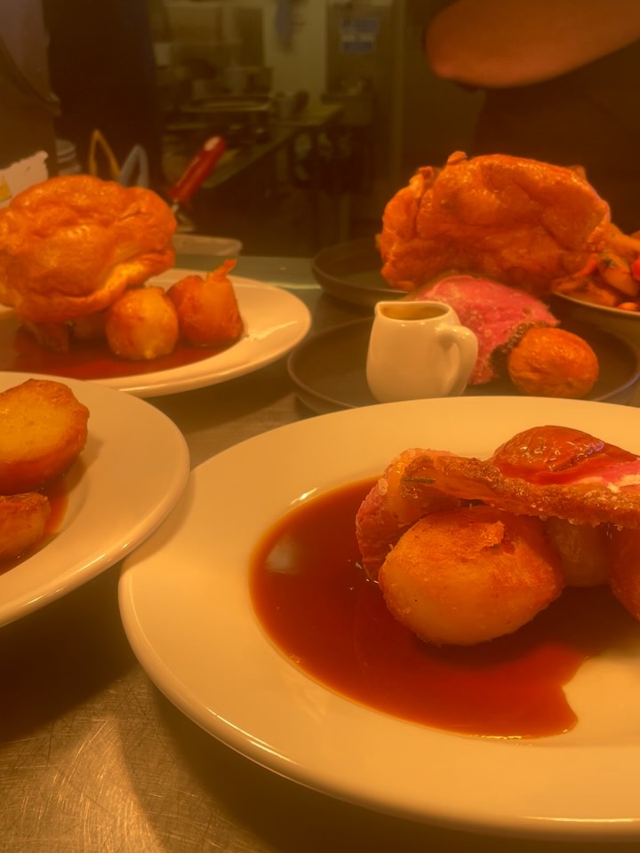We still have some free tables today for Sunday lunch, pop in or give us a call ✨
#bestroastintown #bristolgoodfood #bristolwheretoeat