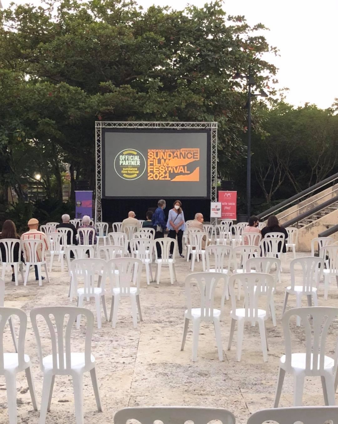 Big or small, outside or inside, we’re ready to serve you following all safety protocols. Reach out for a quote for your next online, hybrid or in-person meeting/event. #wemakeevents #covidsafe #corporateevents #meetings #puertorico