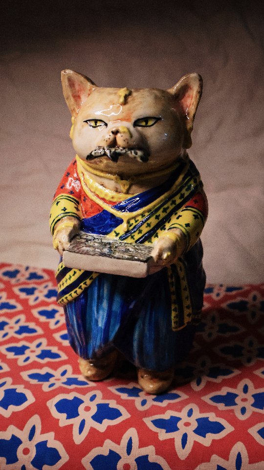 Billie Jean - BILLI JEEN? GETTIT??
We're in a phase where you ask for super specific personalizations and we don't say no. Produce opportunities for our artists and designers to up their game, get in here, send those ideas to us!
#catlife #fisherwoman #catfish #catsculpture #customisedgifts