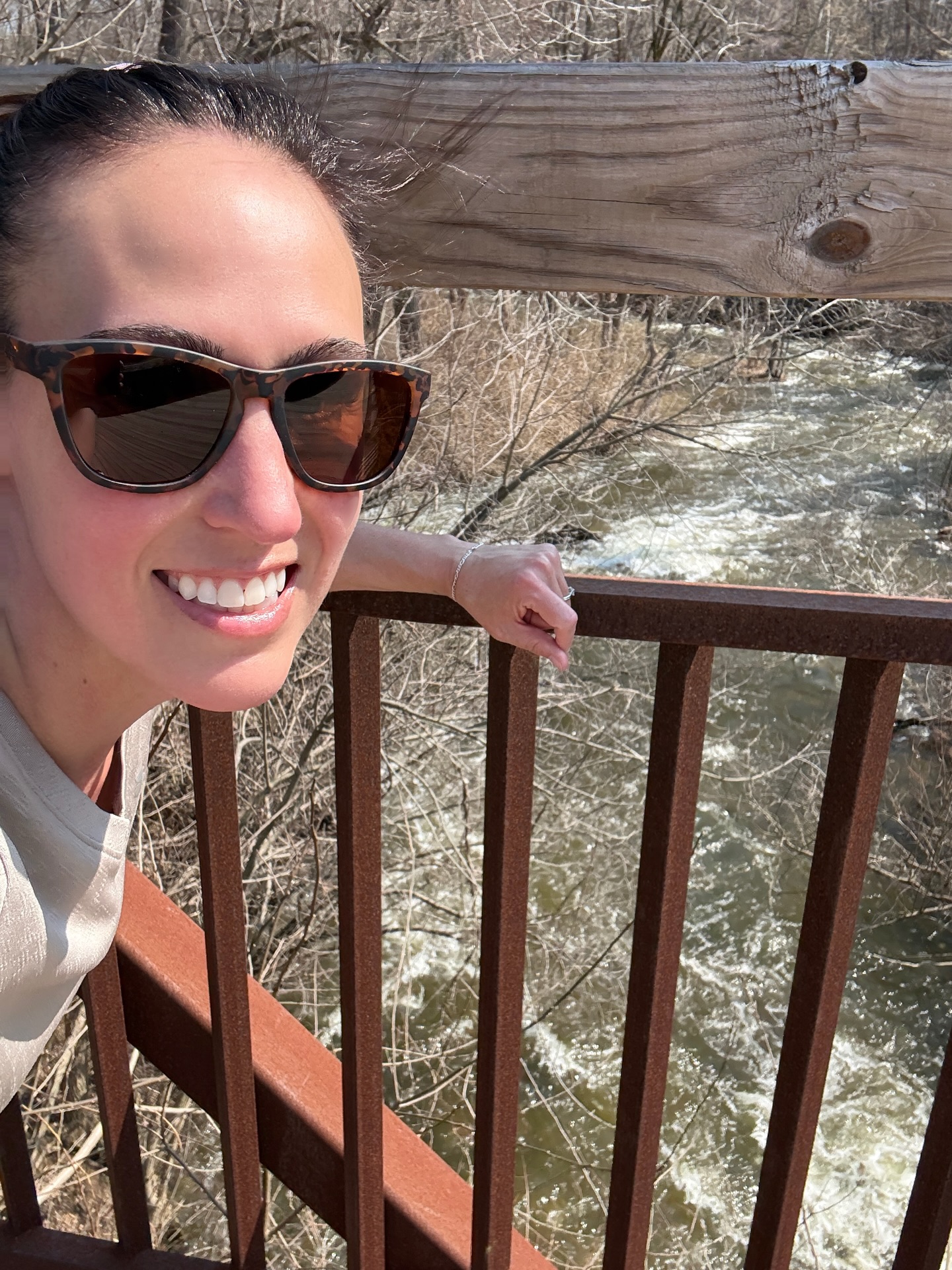 Though Florida, sunshine and warmth was amazing. It’s great to be back into my routine and seeing some familiar faces today! Back 2 back networking groups, client meetings, facilitating academy workshops, and also fitting in a run down to the Paint Creek or should I say the river?! Busy day but all full of fun and smiles! 🤩 Do you have your structure set up to grow your email list yet? If not, DM me! We’re counting that in the academy NOW 🚨 no experience necessary!