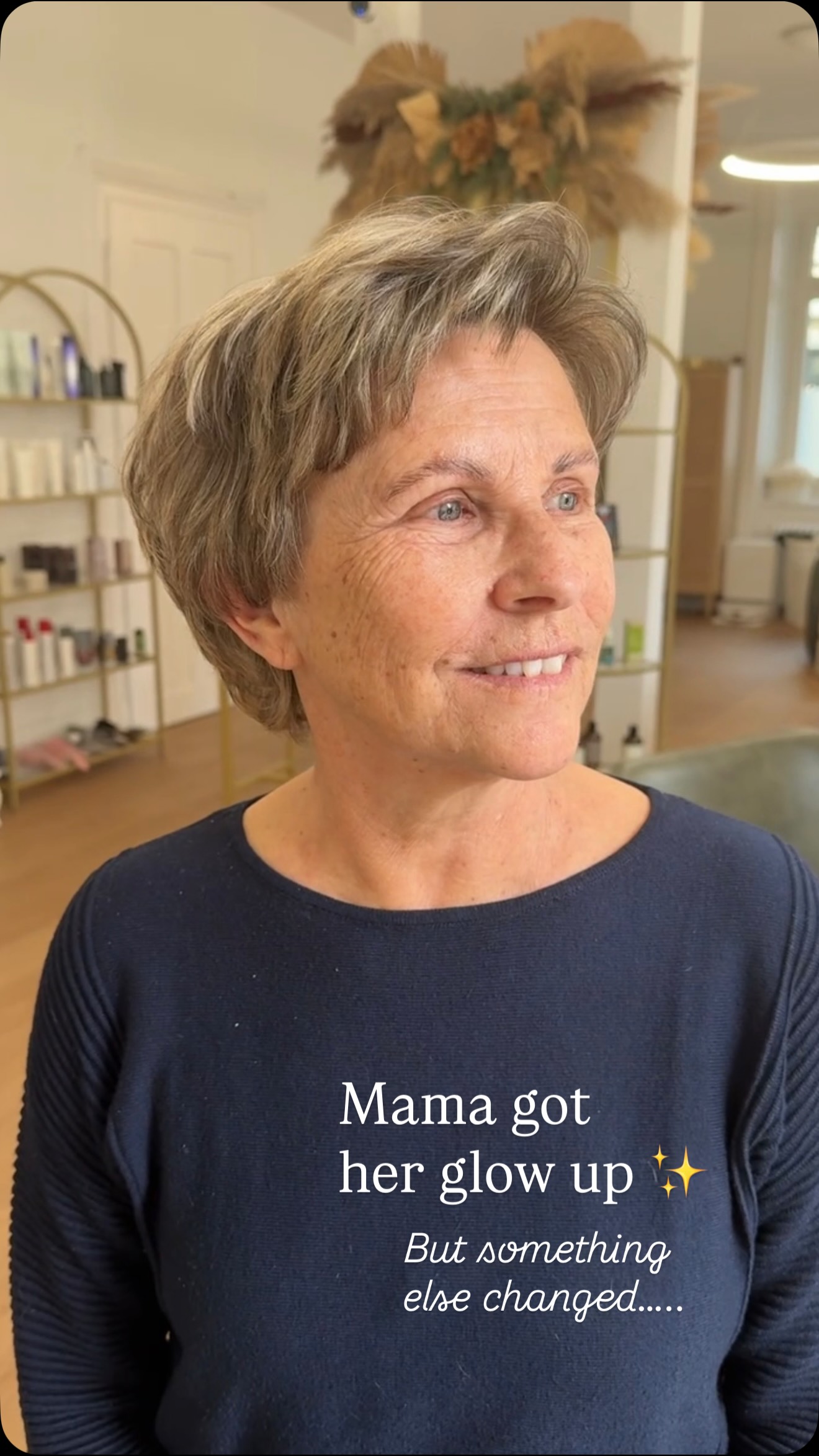 Frische Mèches, fresh cut und ein Browlift für mehr Ausdruck ✨
Vor allem bei wenig eigenen Augenbrauen sieht man sofort den Unterschied.
Hält bis zu 6 Wochen 🤍 #browlift #shorthaircut #blondehilights #hairsalon #zürich