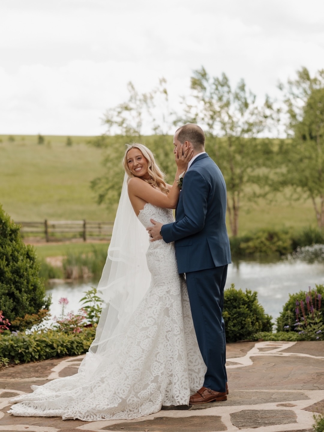 At Glen Ellen, your ceremony design doesn’t have to be extravagant because natural beauty is all around you.
⠀⠀⠀⠀⠀⠀⠀⠀⠀
Such a wonderful Spring 2025 wedding 🤍
⠀⠀⠀⠀⠀⠀⠀⠀⠀
@socialgracesevents
@btvbeauty
@wildingflowersco
@rsorensenphotography
⠀⠀⠀⠀⠀⠀⠀⠀⠀
⠀⠀⠀⠀⠀⠀⠀⠀⠀
Glen Ellen Farm | historic & garden wedding venue in Maryland | now booking 2027 weddings.
