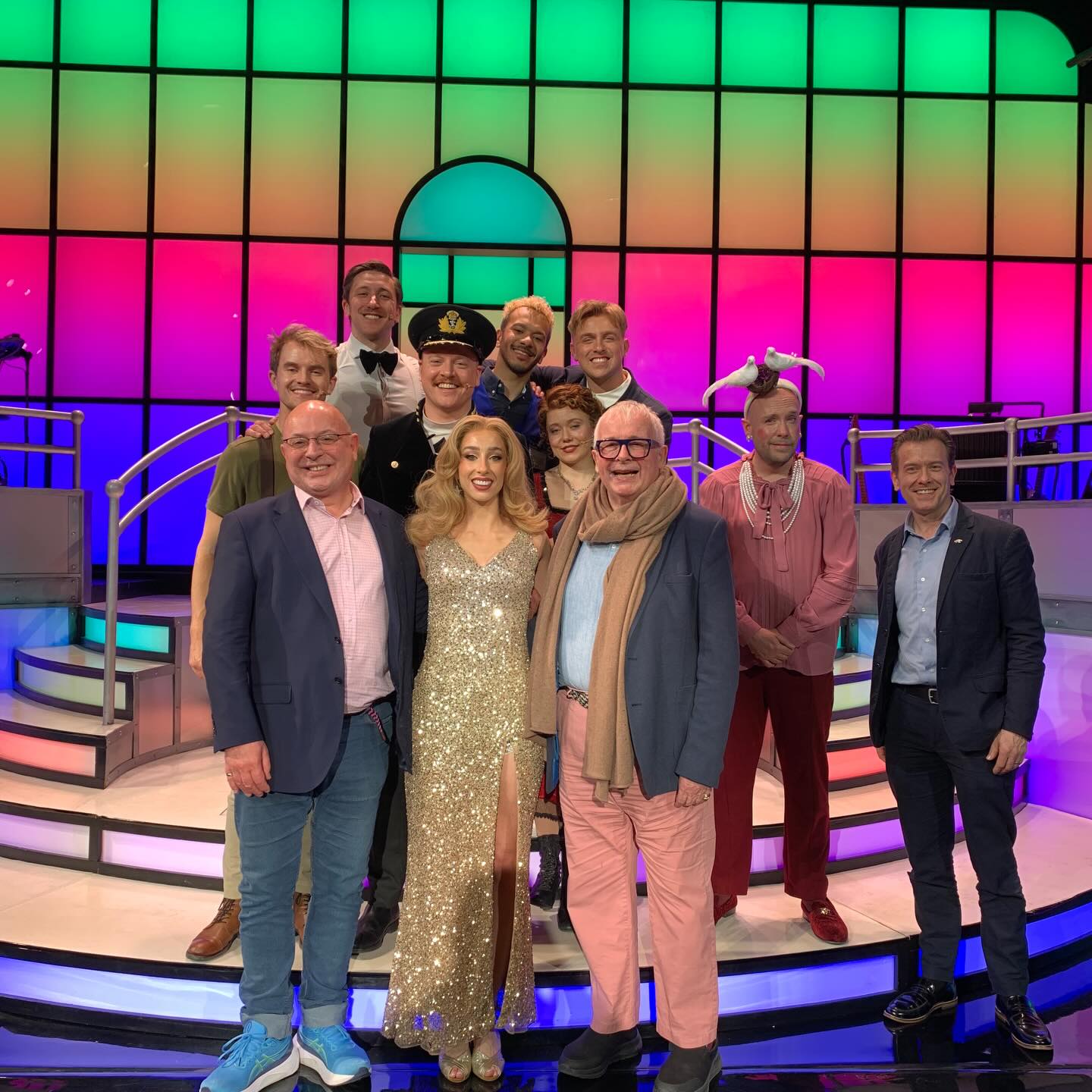 Wishing @tomindeed bon voyage on his final day in @titaniquemusicaluk which I saw on Tuesday, wonderfully funny show with a wonderful cast