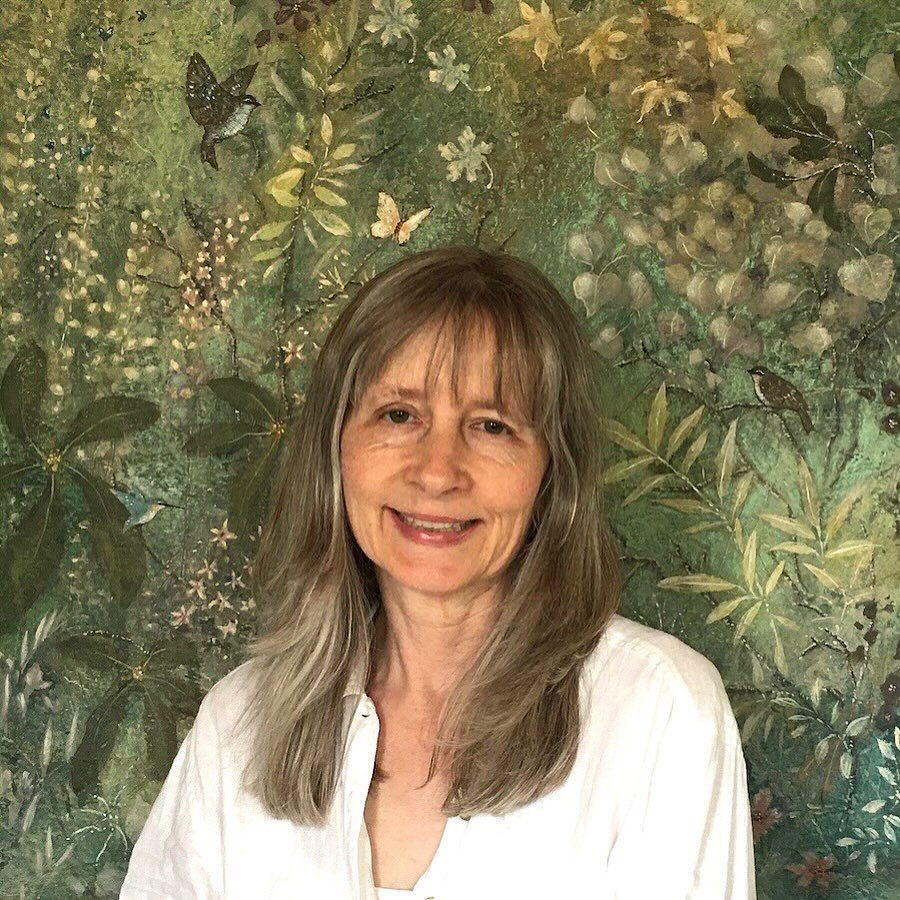 We are so excited to now be showing the beautiful paintings of Lisa Marie Kindley! Her painted tapestries on unstretched canvas depicting the natural landscape surrounding her, have a dreamy, ethereal quality to them … in her words, “modern romantic.”
•
•
•
#lisamariekindley
#paintedtapestries
#ethereallandscape
#artisansonmainlaveta