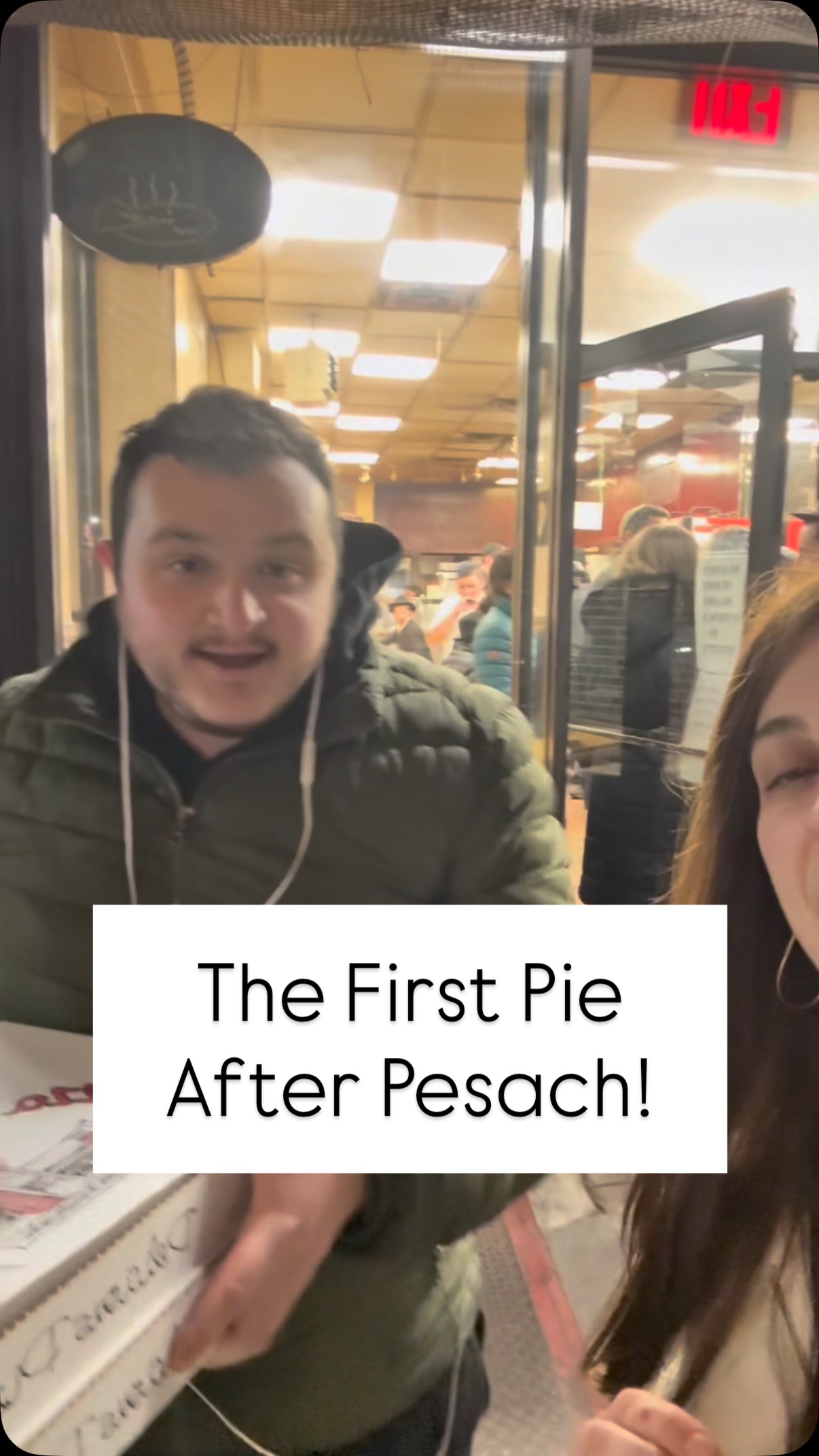 The first pie after Pesach! Thank you Mark! #pizza #food starving #hangry