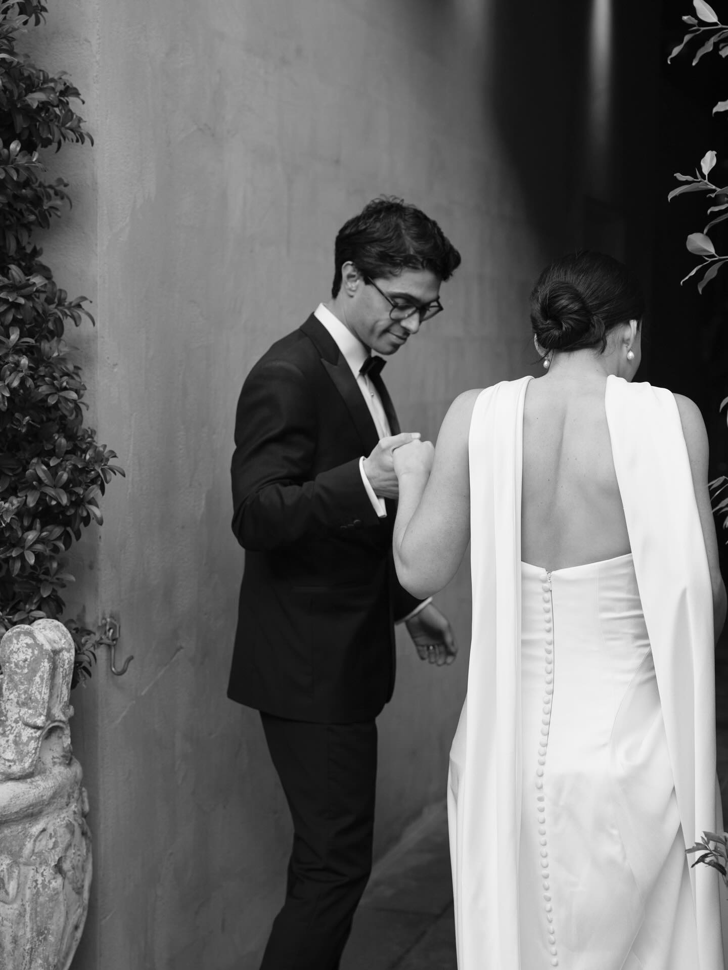 The Pradolinβs β€οΈβπ₯β€οΈβπ₯β€οΈβπ₯
@kaitlynpradolin
Photography @ginacawley_weddings
Content @bridal_bts
Florals @rosestudios___
Hair & MUA @cassandralusi_mua
Hair @tonic.makeup.hair
Entertainment @heyjack_co
Venue @distasiocollegamento
.
#melbourneweddingphotography #melbourneweddingphotographer #geelongweddingphotographer
#italianwedding