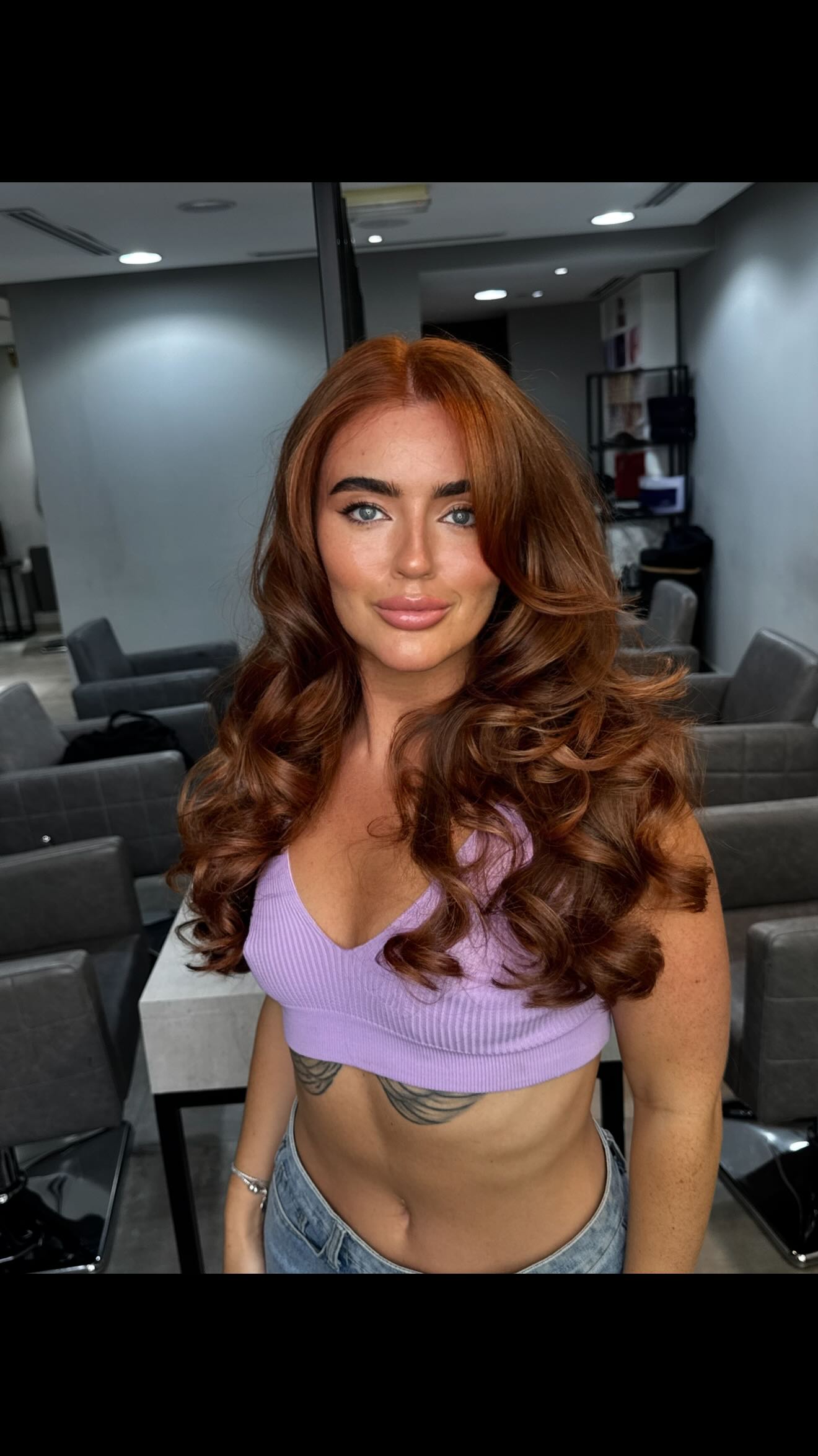 copper dreams at the beach 💗✨
this transformation by @garycoffey_hairstylist at RIVA Beach is EVERYTHING
rich, glossy, sun-kissed copper that hits different in natural light 🌊☀️
custom colour tailored to you — because no two coppers should ever be the same
balayage from AED 650 (includes FREE cut & blowdry)
• toner AED 100
• treatments from AED 150
blowdry from AED 150 (AED 50 extra for long hair/extensions)
RIVA Beach, The Palm 📍
book now copper season is calling 🧡
this is where Dubai gets ready 💖
prices subject to 5% VAT