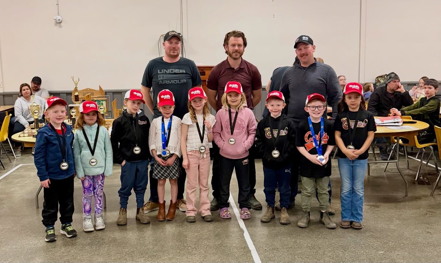 Another successful season of BBMHA hockey comes to an end. 🥅🏒 So proud of all the boys for all of their hard work and dedication to learning new skills. Nash received the most dedicated award for U11 Burgundy ❤️