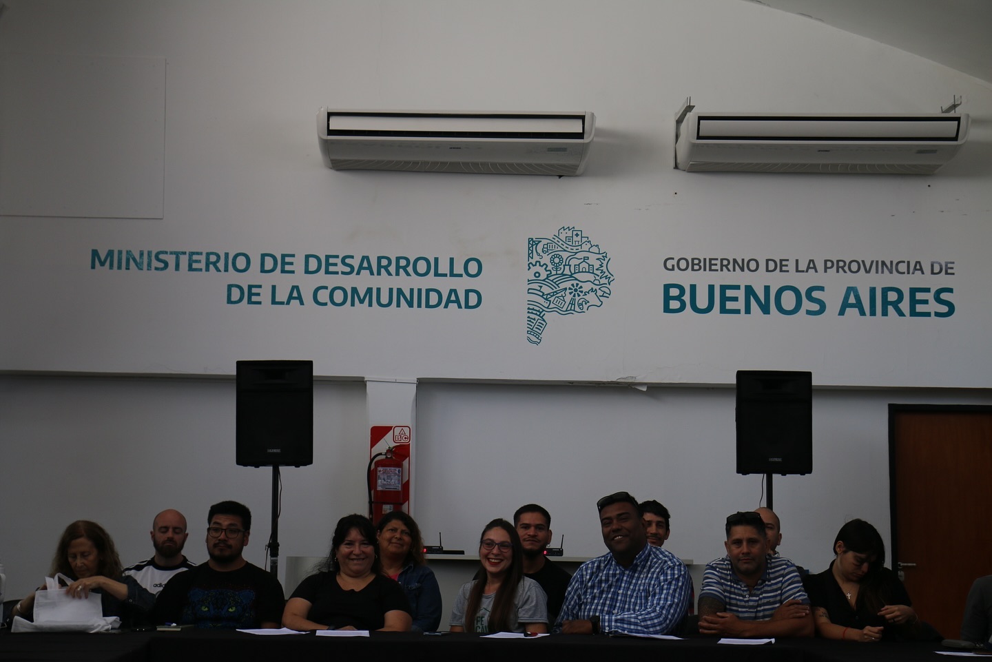 En @provinciaba se crearon, en el marco de las leyes nacionales conseguidas por el movimiento c*nnábico en los últimos años, distintas políticas públicas sanitarias y productivas.
Si bien es habitual reconocer que el crecimiento de emprendimientos y organizaciones se da con esfuerzo, pocas veces se contempla que ese esfuerzo tiene que poder, también, ser conocido y reconocido para verse concretado en proyectos.
Contar con una provincia dispuesta a la escucha y el trabajo es para las y los productores bonaerenses un impulso a seguir creciendo 💚