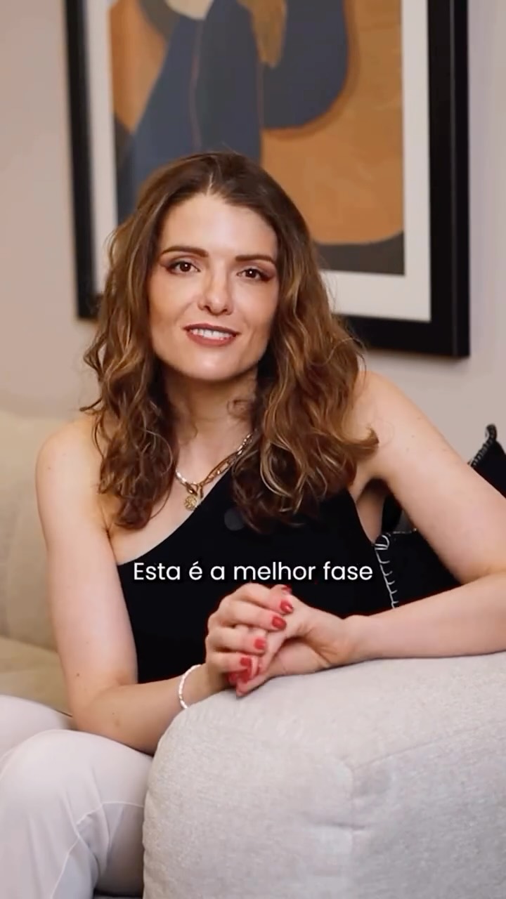 Aos 40, a beleza deixa de ser apenas estética torna-se estratégia.
A medicina estética preventiva não é sobre mudar quem você é, mas sobre preservar o que o tempo insiste em transformar. É cuidar da qualidade da pele, da firmeza, da harmonia… antes que a perda seja evidente.
Porque envelhecer bem não é sorte. É escolha. É acompanhamento. É precisão.
Faça a sua consulta médica e inicie a sua jornada de auto-cuidado.
#facemi #medicinaesteticabraga #medicinaestetica #facemiporto #laserhalo