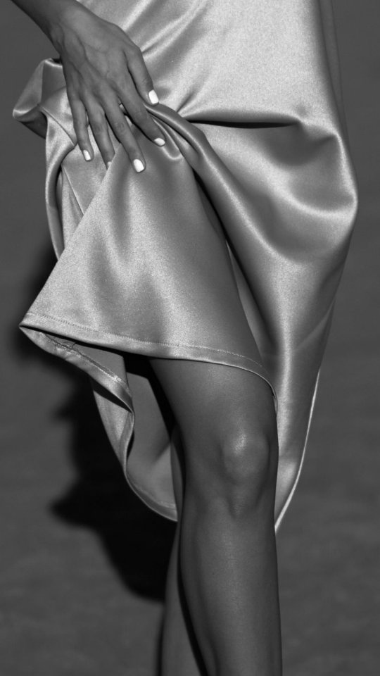 Come and join me for a half day as a mobile beauty therapist. ✨️
From setting up my kit to travelling between clients, every day is different. I get to bring treatments right to people’s homes, helping them relax, feel confident, and take a bit of time for themselves. It’s not just about beauty — it’s about connection, trust, and making someone’s day a little brighter. Let’s go behind the scenes.
🏠 Your go-to mobile beauty therapist, bringing luxury straight to your door.
#mobilebeautyservices #mobilebeauty #womenownedbusinesses #selfcareforwomen #selfcare