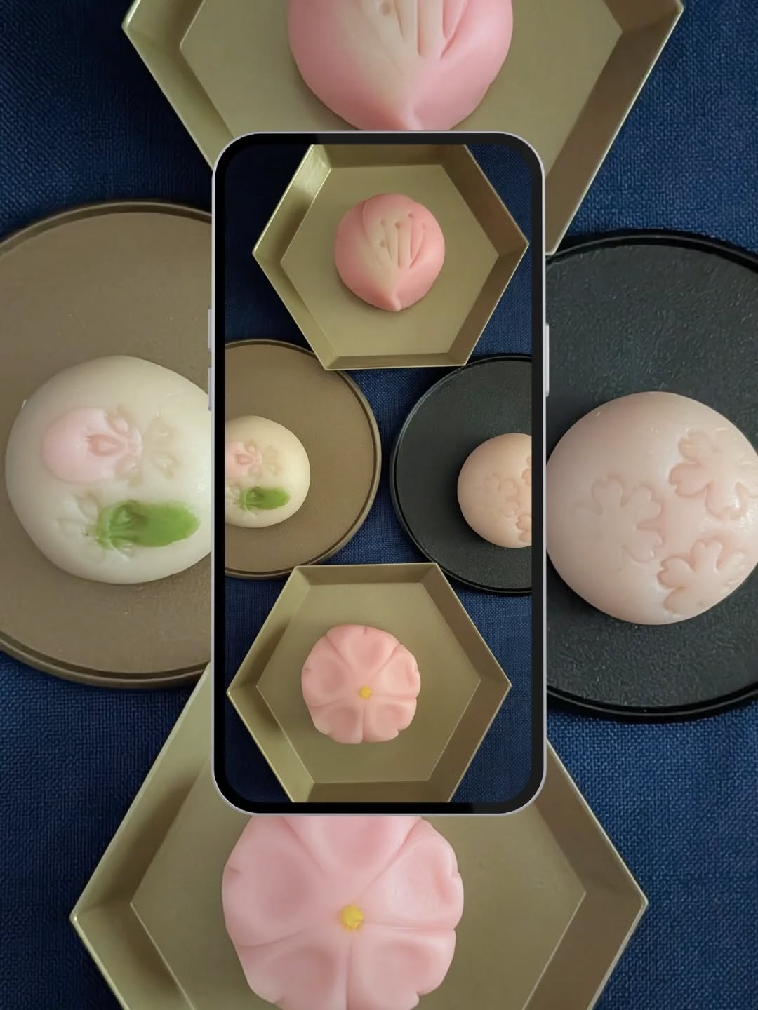 おはよう御座います。
春の嵐で横浜の桜は見納めですが
いろいろな #桜 を壁紙にしたので
スマホでしばらく咲いています😊
#和菓子 #和菓子職人 #和菓子意匠石原商店