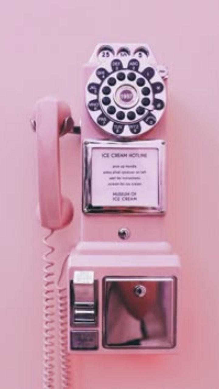 If your skin isn’t improving, it’s not always the products… it’s the inconsistency.
Switching routines, skipping SPF, and expecting overnight results will keep you stuck in the same cycle.
Real results come from consistency, patience, and using the right products the right way.
Your glow is built over time not overnight
#CharlotteEsthetician, #AcneExpert, #HealthySkinRoutine, #HyperpigmentationHelp, #EstheticianTips