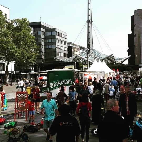 In den letzten zwei Tagen waren wir als Unterstützung fürs Jugendwerk in Dortmund mit dabei. Unter dem Thema "Kinder haben Rechte" haben wir viele Aktionen und Aufklärung vorbereitet. Mit Kratzbildern, Airbrush - Motiven und anderen Dingen gabe es eine Menge für Groß und Klein. Wir haben uns gefreut, dabei sein zu dürfen.