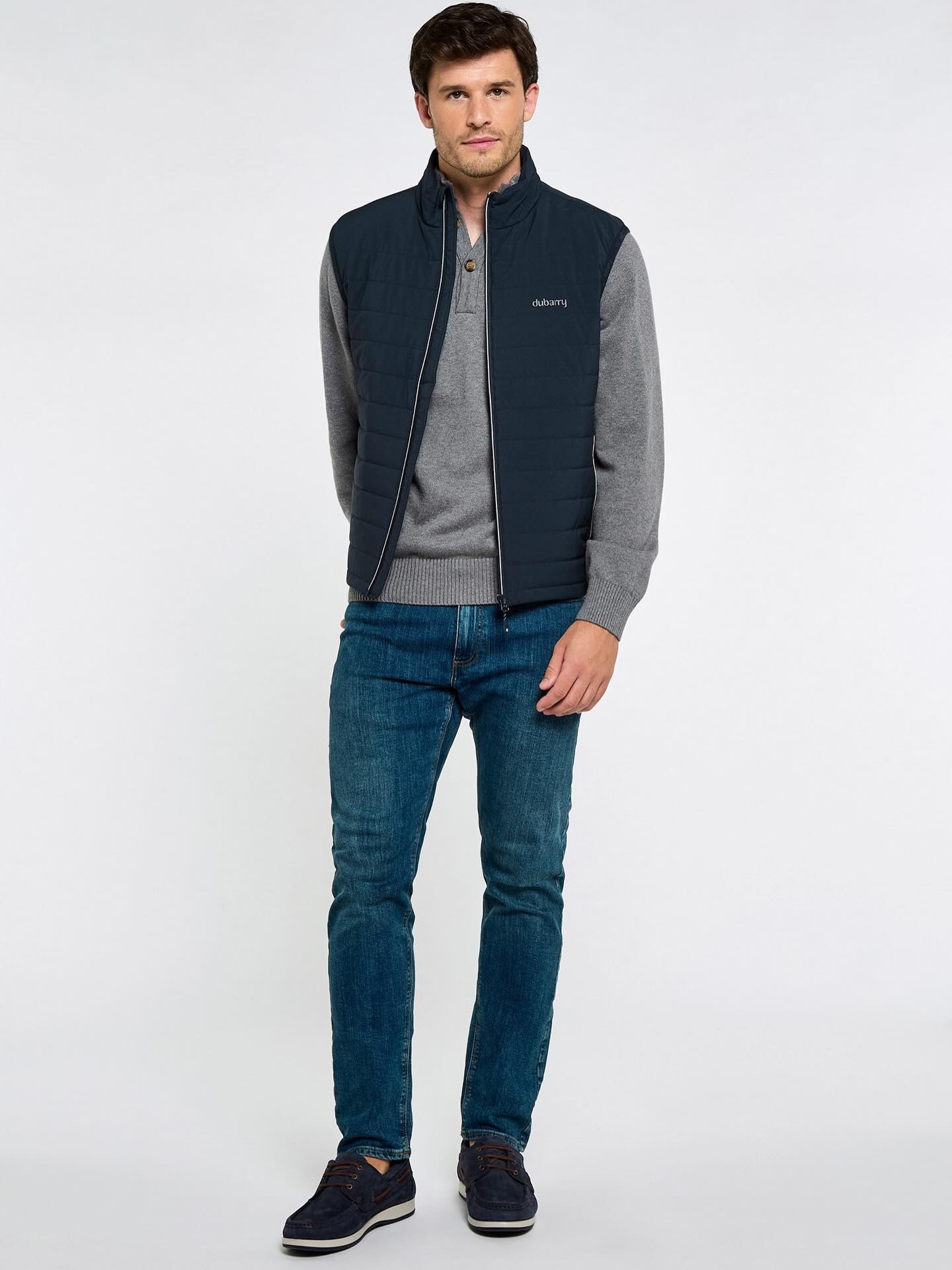 Shop men and women’s lightweight Waterproof jackets and gilets for the ideal summer rainwear from Dubarry.
#dubarry #countryclothingbrand #spring #rainwear #cotswolds