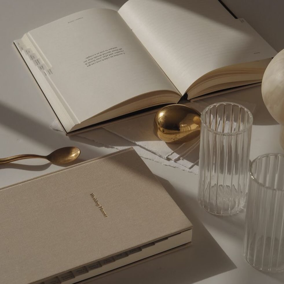 Happy Thursday! 🤍
#SwipeRight to see what Anaïs Nin says about the art of journaling . 🖋️✨
What are your favourite journaling prompts? Let us know in the comments below 👇🏾
#anaïsnin #innervoyage #journalingjourney #exaltedmindandwellness