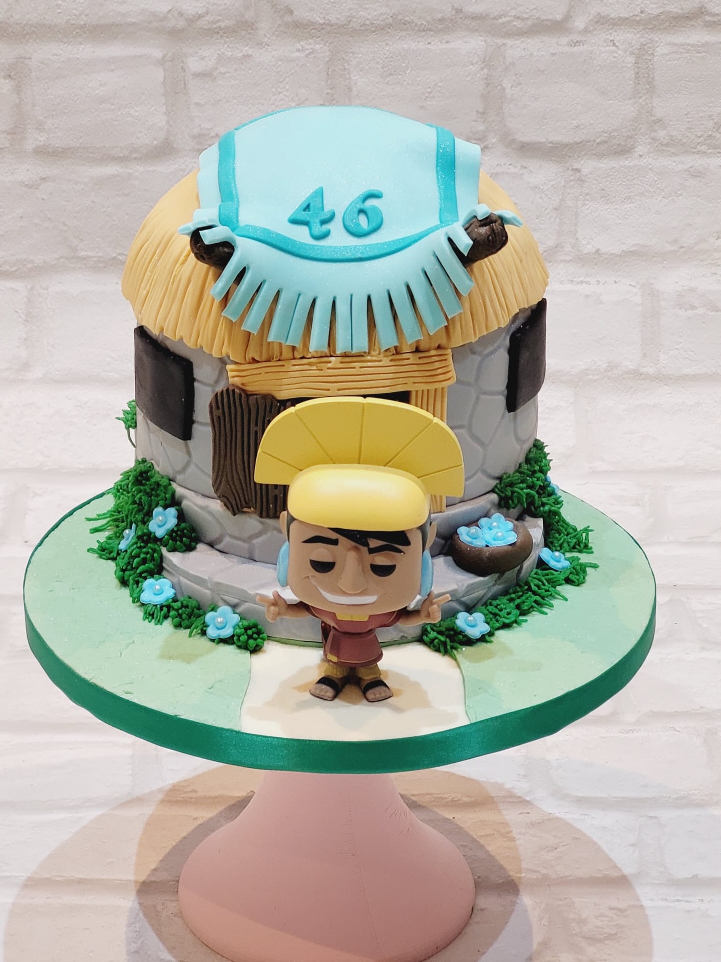 Kuzco Vibes Only 👑✨
Celebrating my birthday in true style with this The Emperor’s New Groove themed cake I created in February 🎂💙
Featuring everyone’s favourite emperor (before the llama drama 🦙😅), this design was all about bold colours, fun textures, and a little bit of Disney magic. And of course… had to top it off with 46 in style!
What Disney cake would you choose?
#BirthdayCake #DisneyCake #emperorsnewgroove #CakeDesign #bakerlife